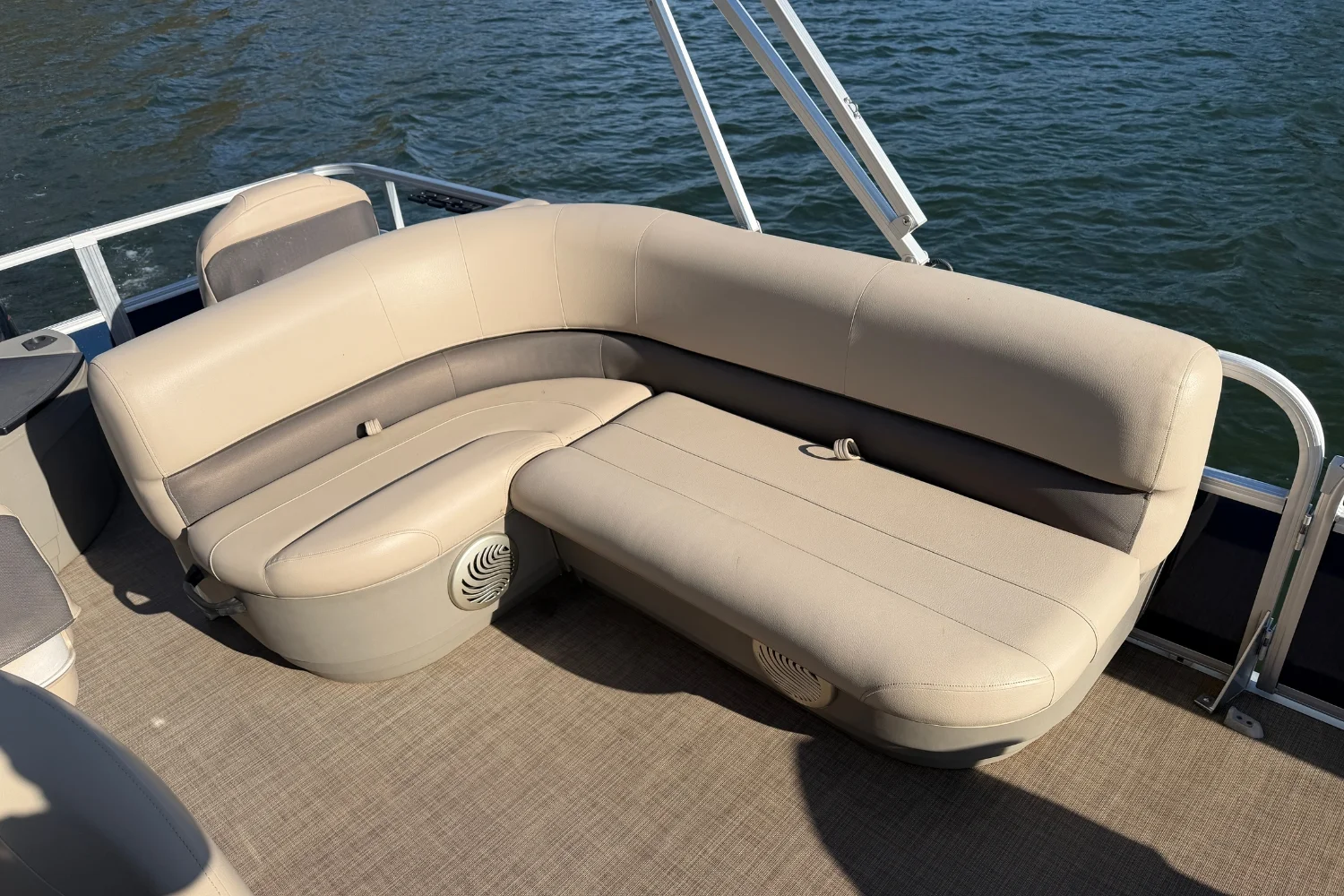 2023 Sun Tracker BB18 Image Thumbnail #13