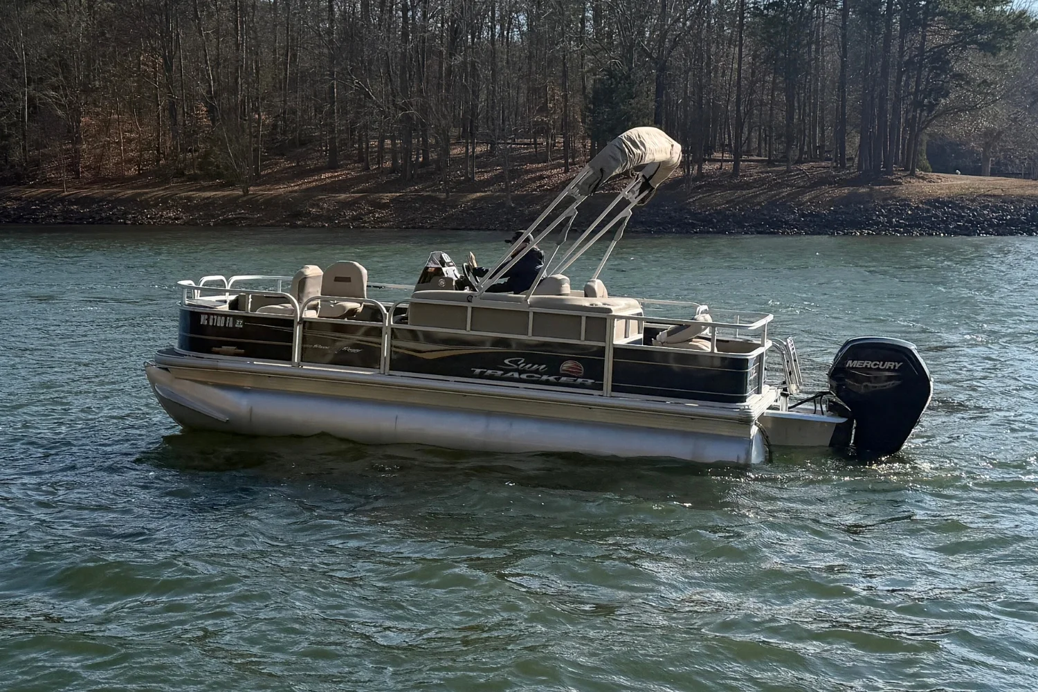 2023 Sun Tracker BB18 Image Thumbnail #1