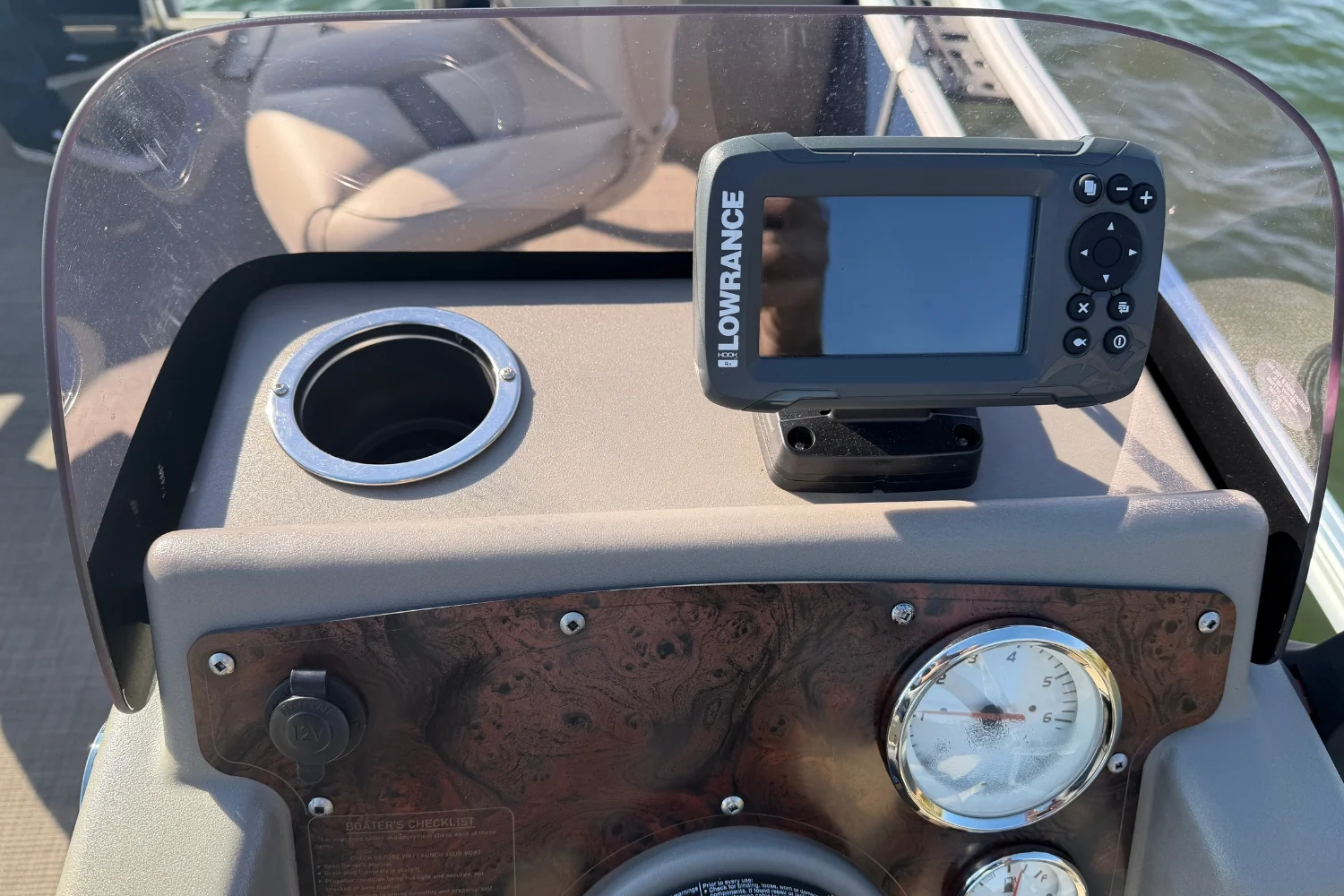 2023 Sun Tracker BB18 Image Thumbnail #20