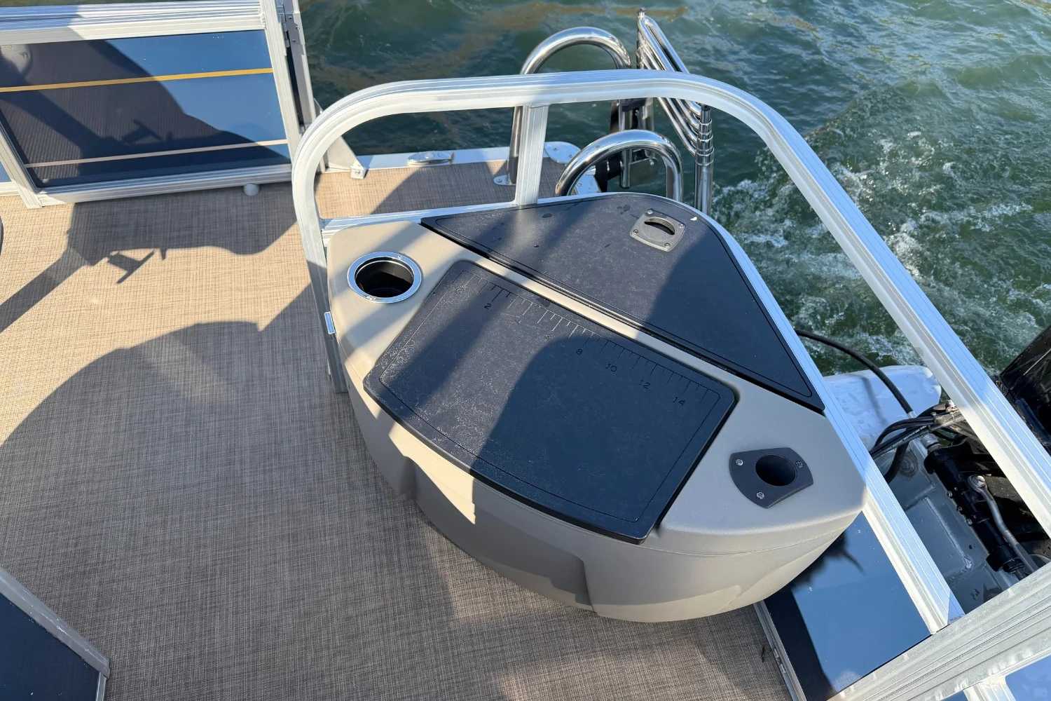 2023 Sun Tracker BB18 Image Thumbnail #9