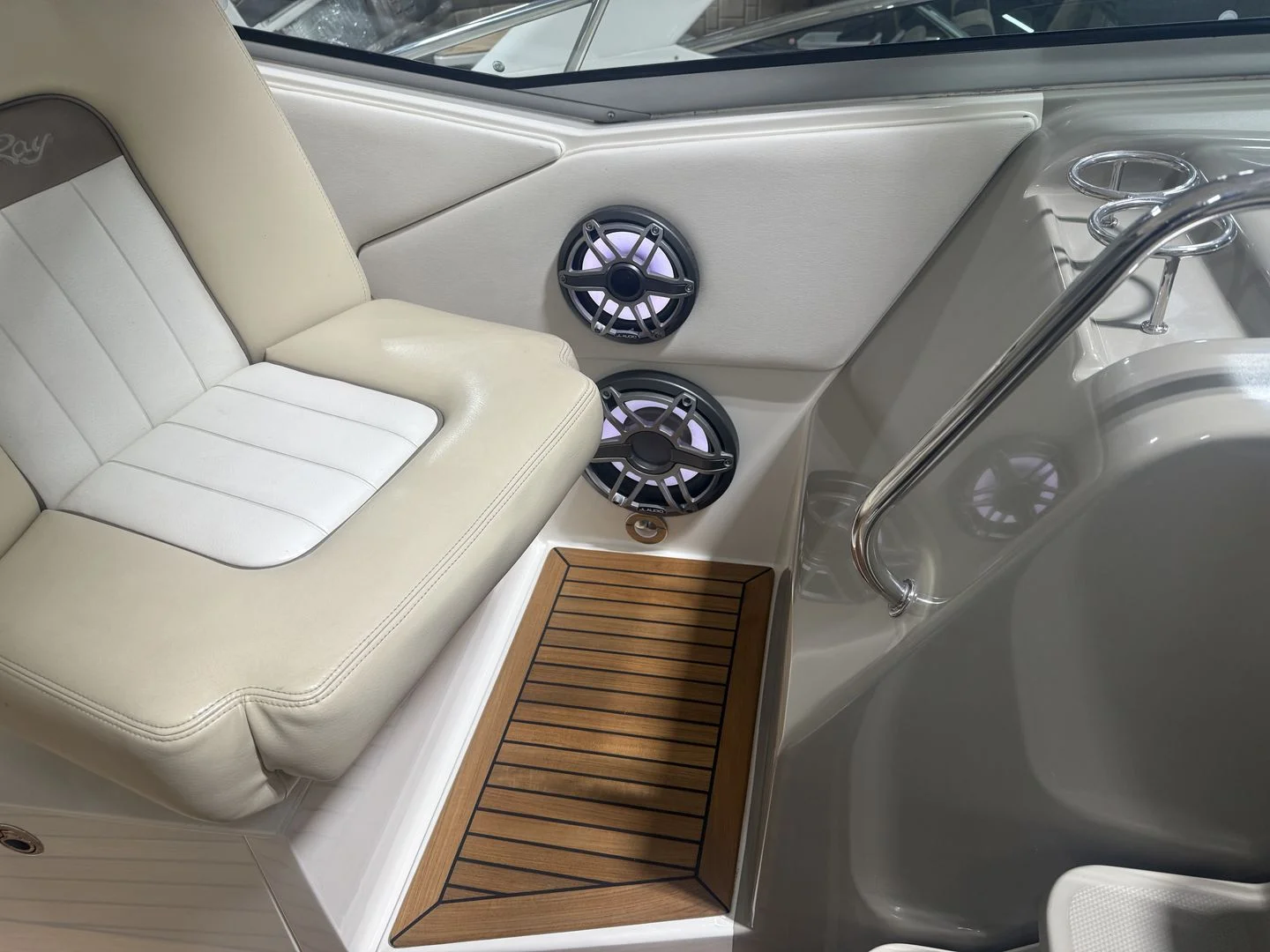 2012 Sea Ray 37 SUNDANCER Image Thumbnail #59