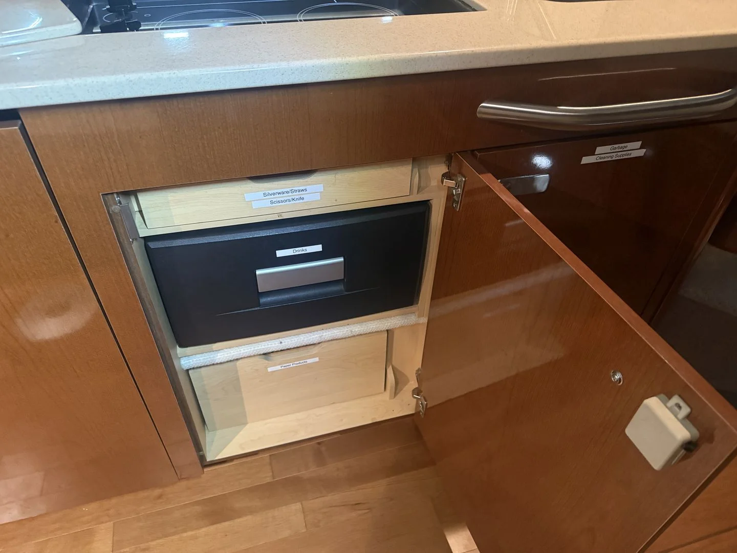 2012 Sea Ray 37 SUNDANCER Image Thumbnail #51