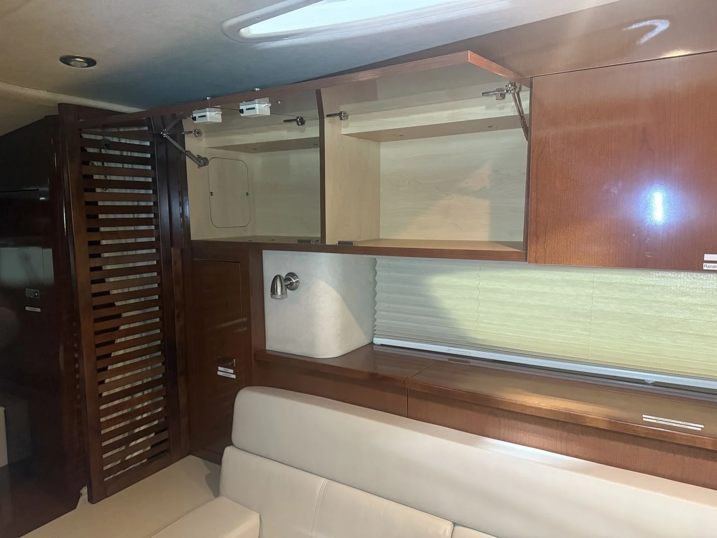 2012 Sea Ray 37 SUNDANCER Image Thumbnail #16