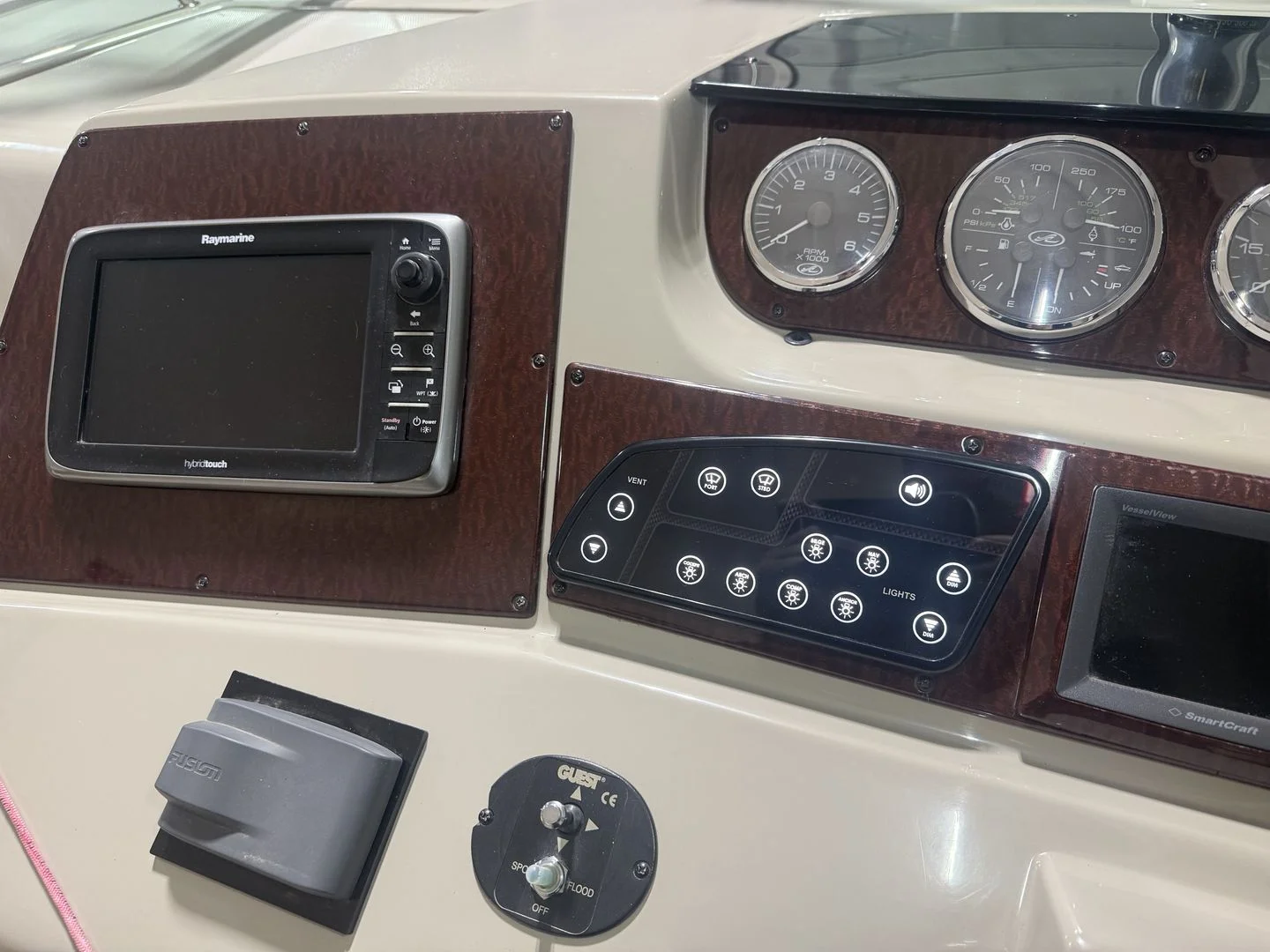 2012 Sea Ray 37 SUNDANCER Image Thumbnail #52