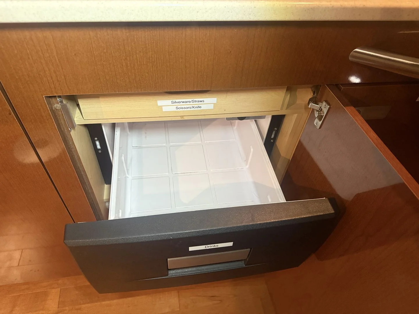 2012 Sea Ray 37 SUNDANCER Image Thumbnail #22