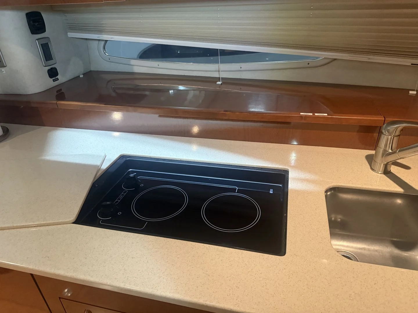 2012 Sea Ray 37 SUNDANCER Image Thumbnail #58