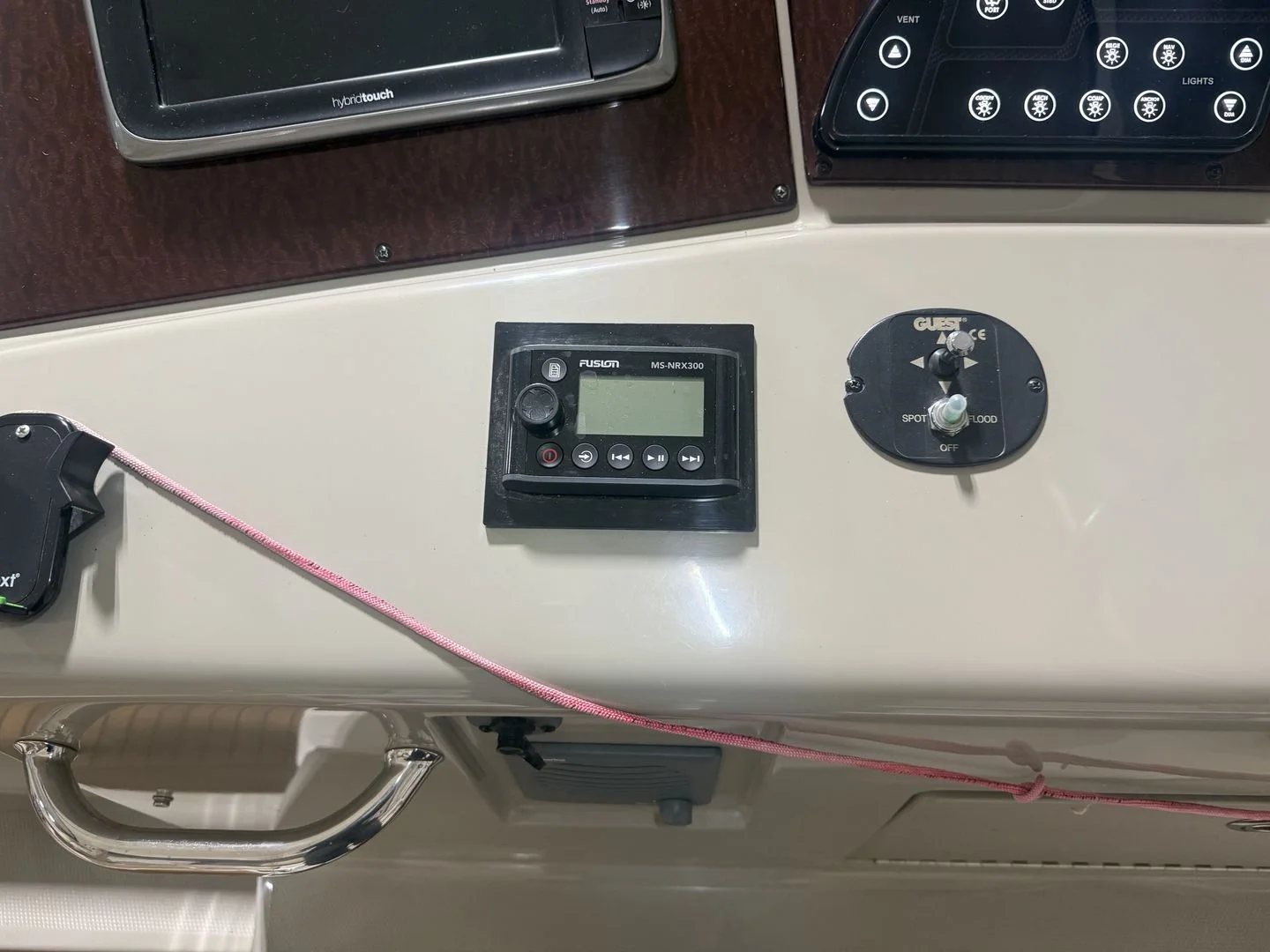 2012 Sea Ray 37 SUNDANCER Image Thumbnail #20