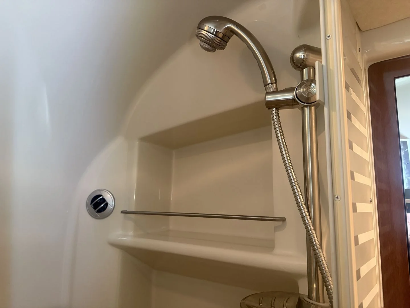 2012 Sea Ray 37 SUNDANCER Image Thumbnail #10