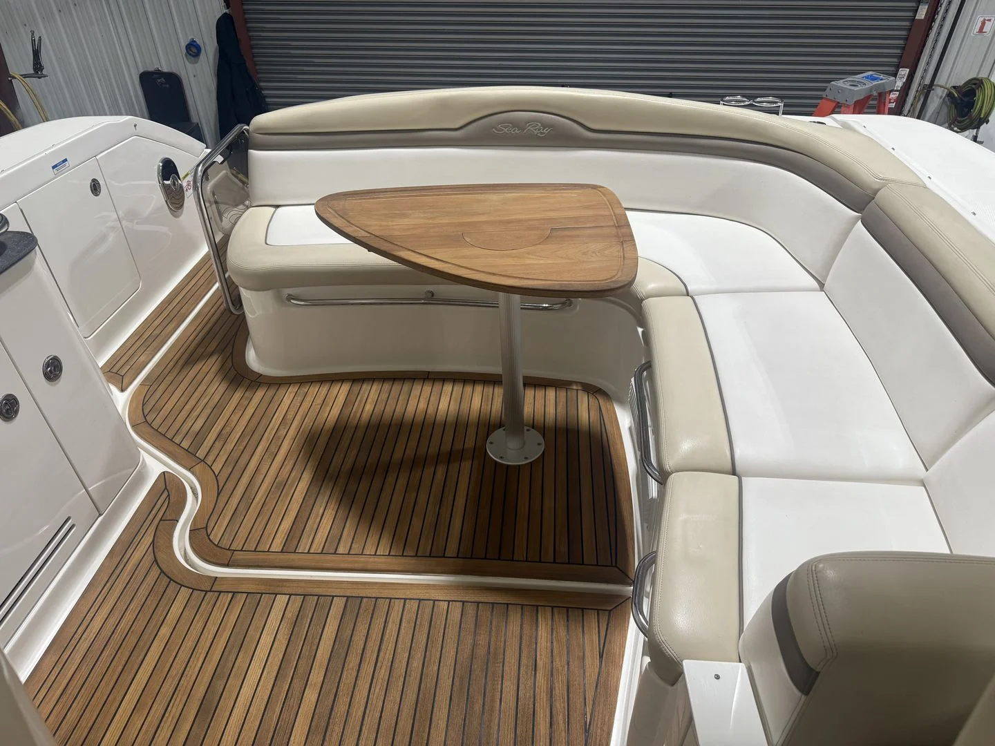 2012 Sea Ray 37 SUNDANCER Image Thumbnail #43