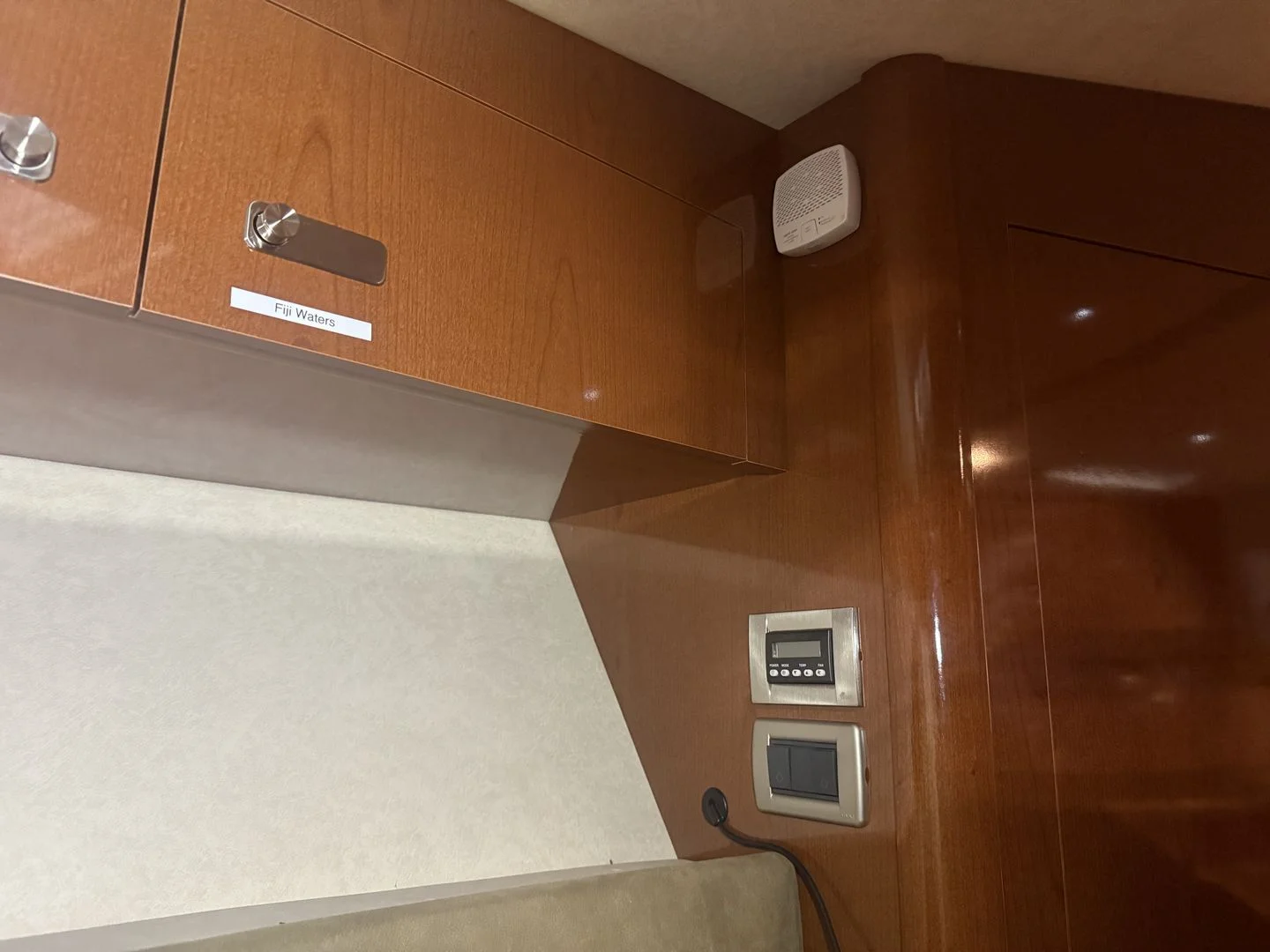 2012 Sea Ray 37 SUNDANCER Image Thumbnail #33