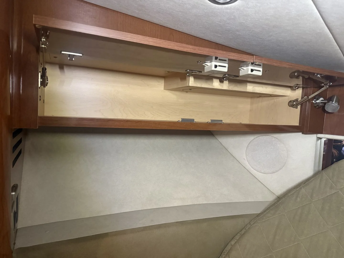 2012 Sea Ray 37 SUNDANCER Image Thumbnail #36