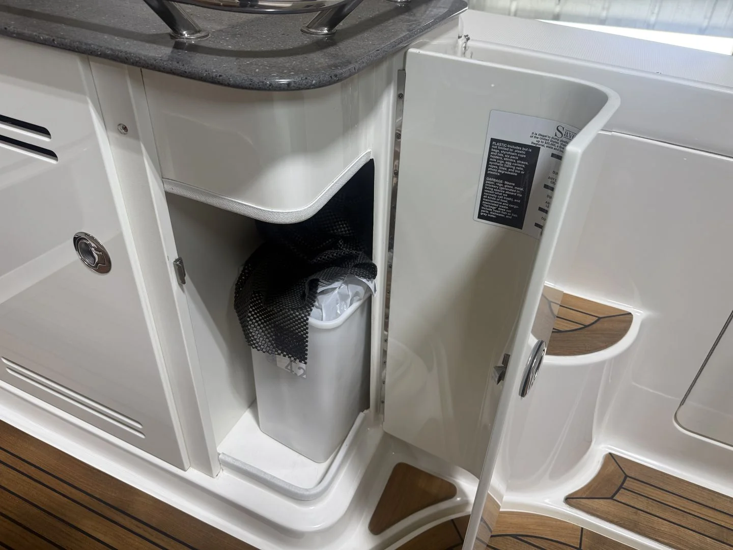 2012 Sea Ray 37 SUNDANCER Image Thumbnail #31