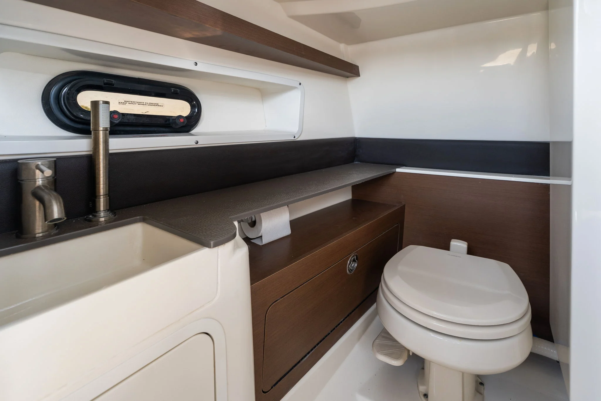 2021 Sea Ray 290 SDX OUTBOARD Image Thumbnail #25