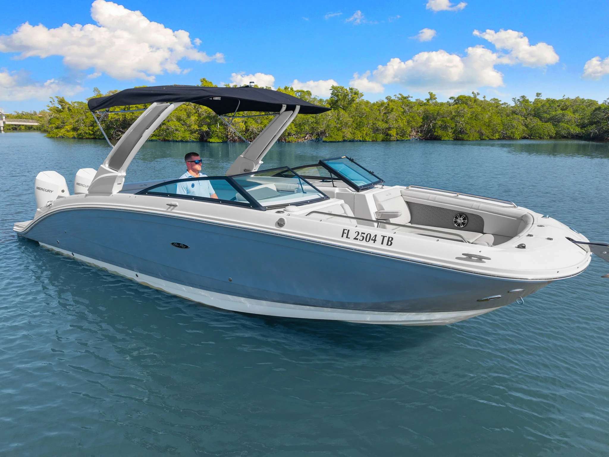 2021 Sea Ray 290 SDX OUTBOARD Image Thumbnail #2