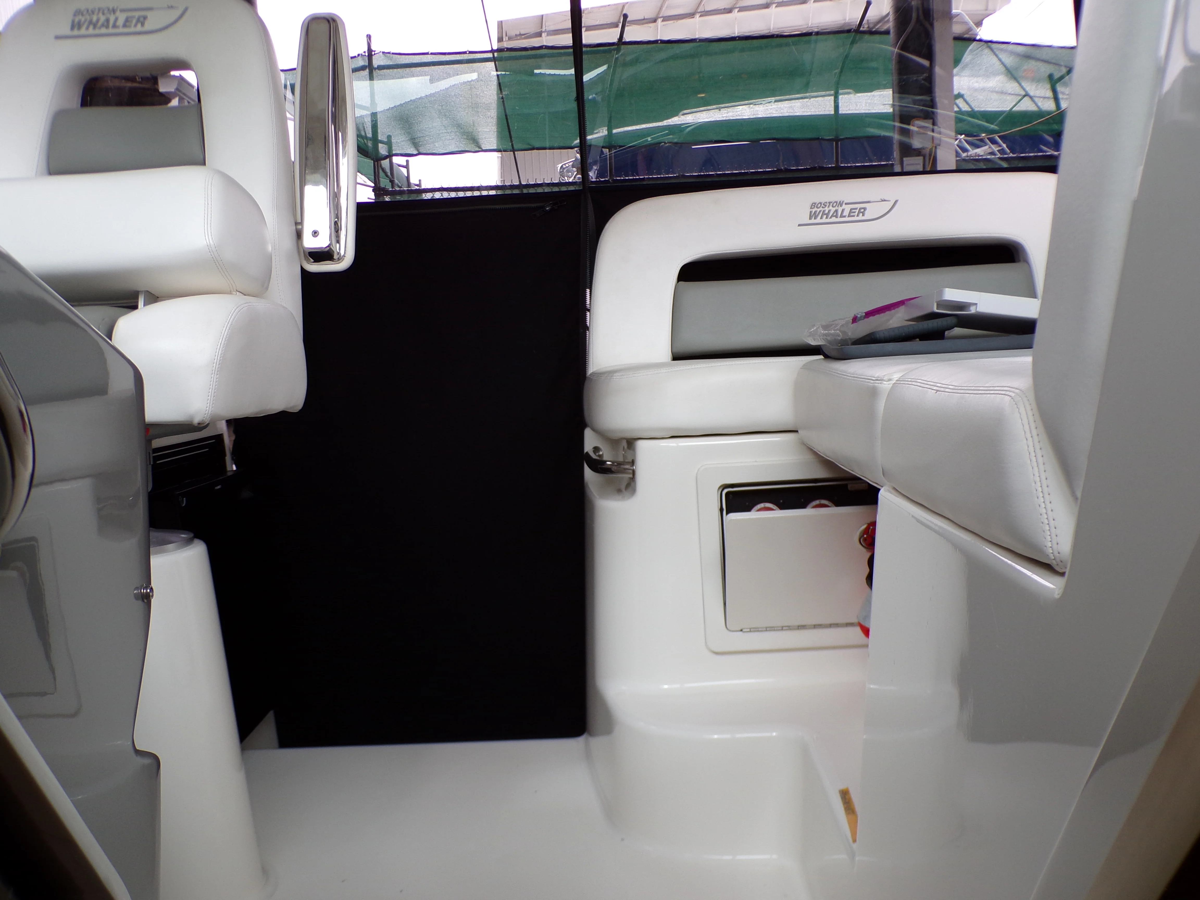 2014 Boston Whaler 315 CONQUEST Image Thumbnail #40