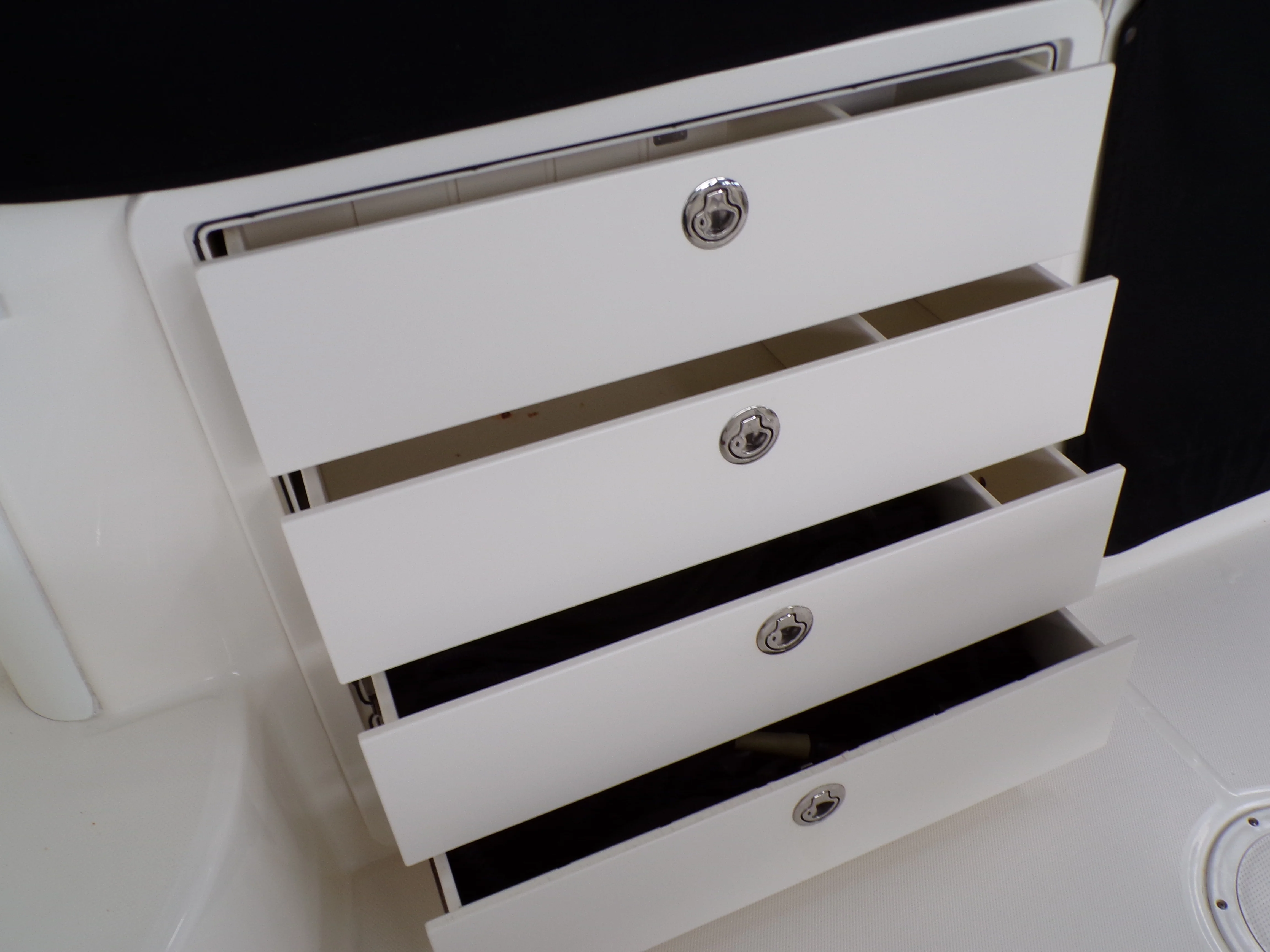 2014 Boston Whaler 315 CONQUEST Image Thumbnail #15