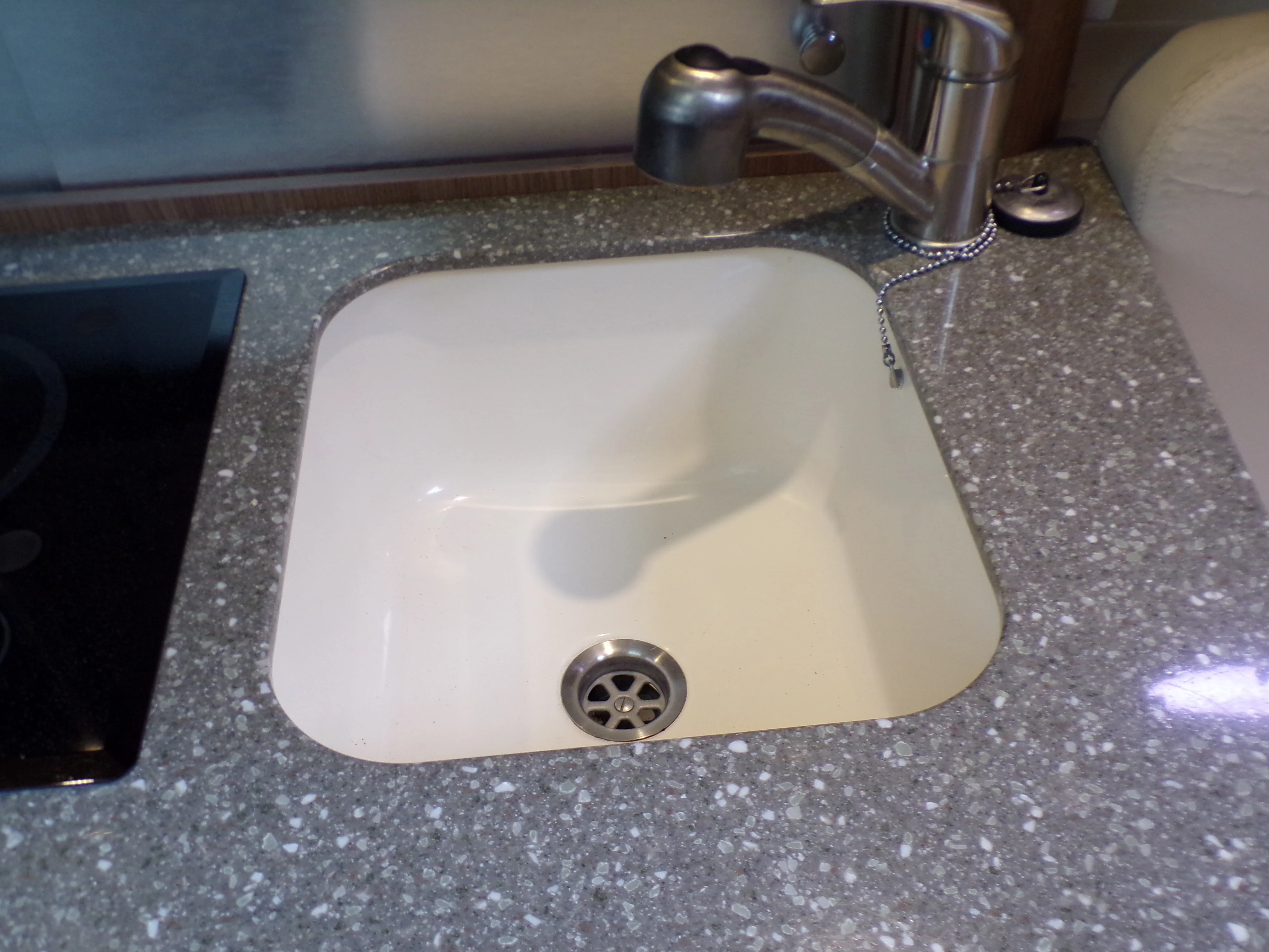 2014 Boston Whaler 315 CONQUEST Image Thumbnail #52