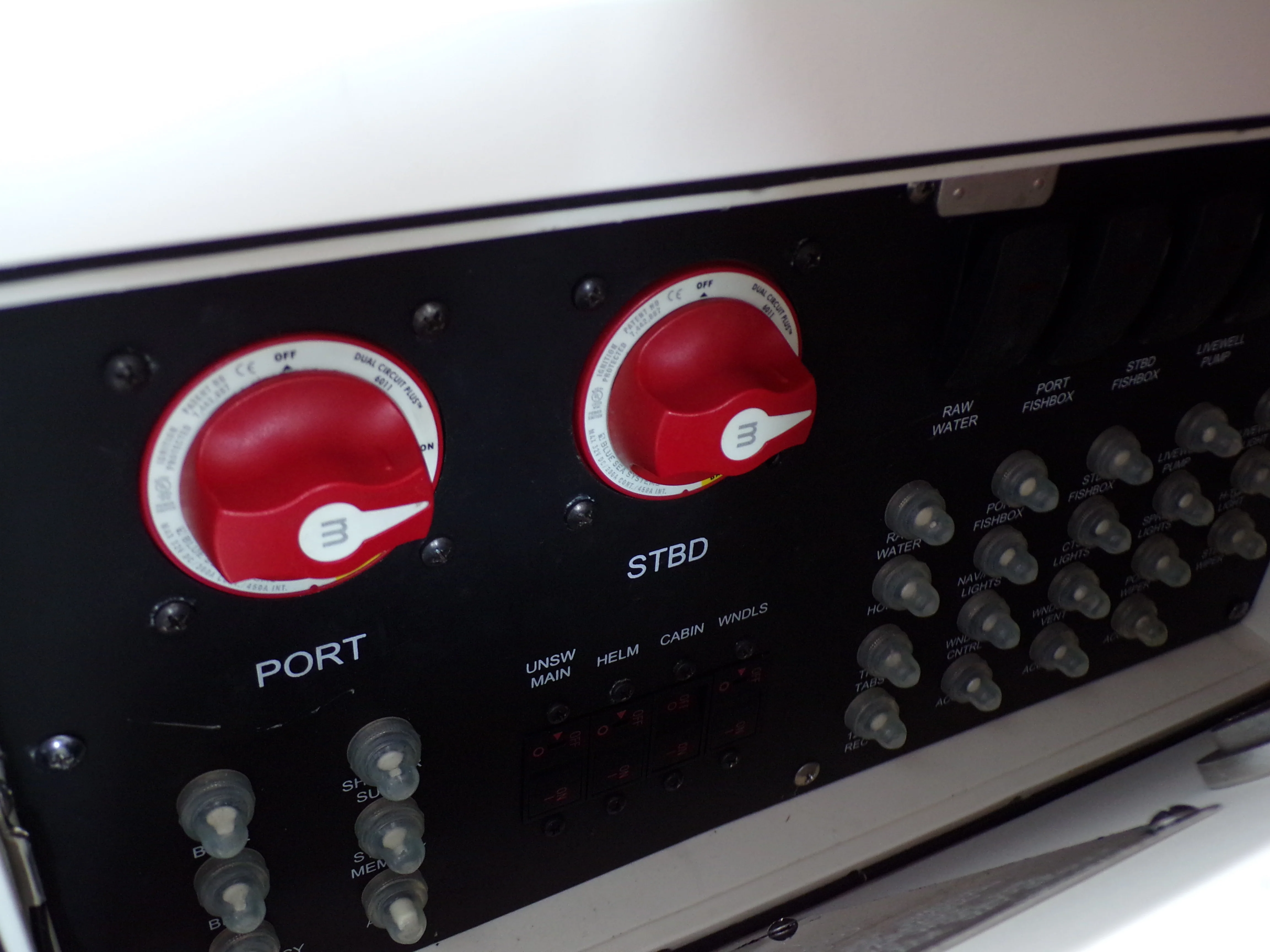 2014 Boston Whaler 315 CONQUEST Image Thumbnail #32