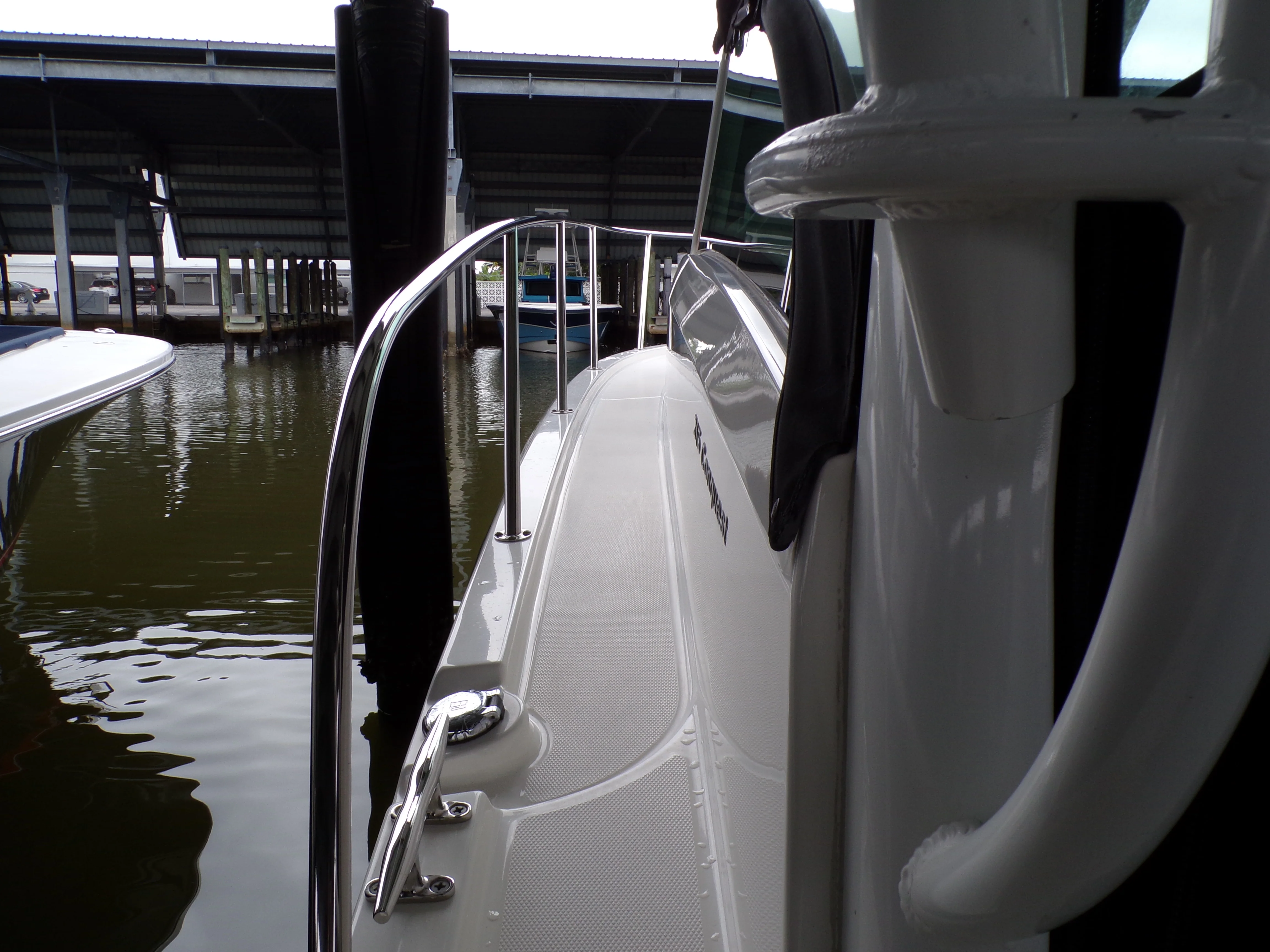 2014 Boston Whaler 315 CONQUEST Image Thumbnail #8