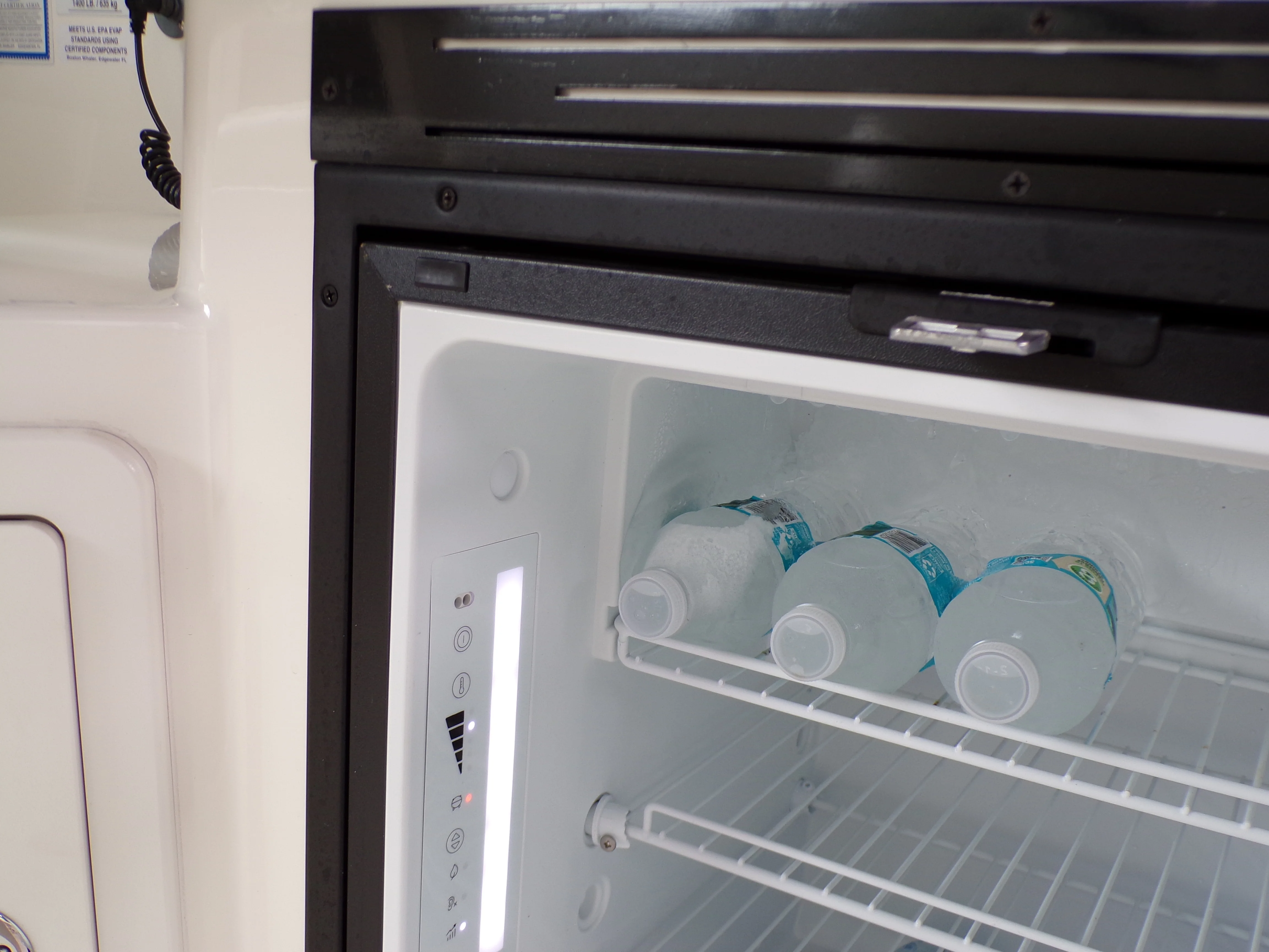 2014 Boston Whaler 315 CONQUEST Image Thumbnail #17