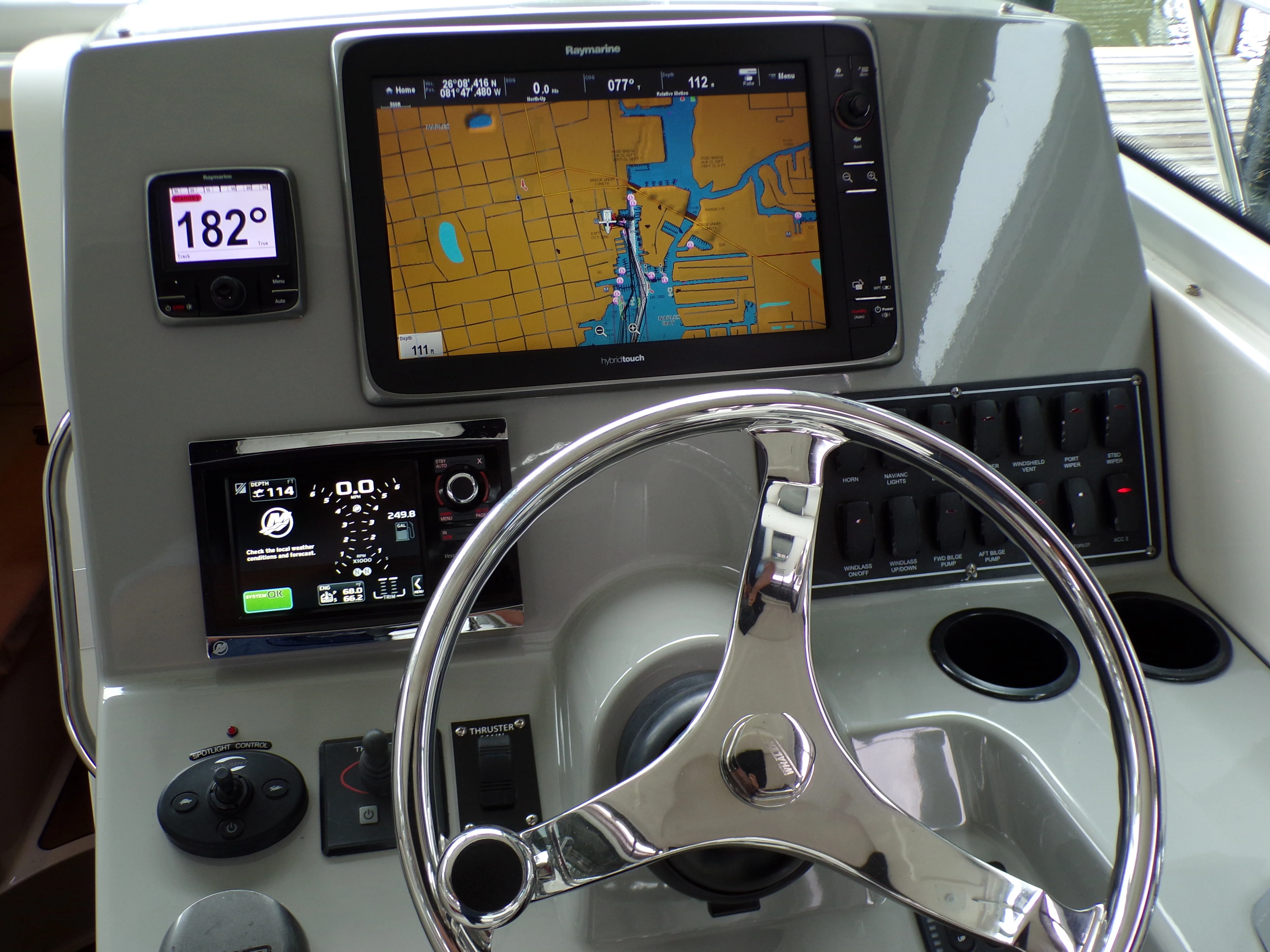 2014 Boston Whaler 315 CONQUEST Image Thumbnail #28