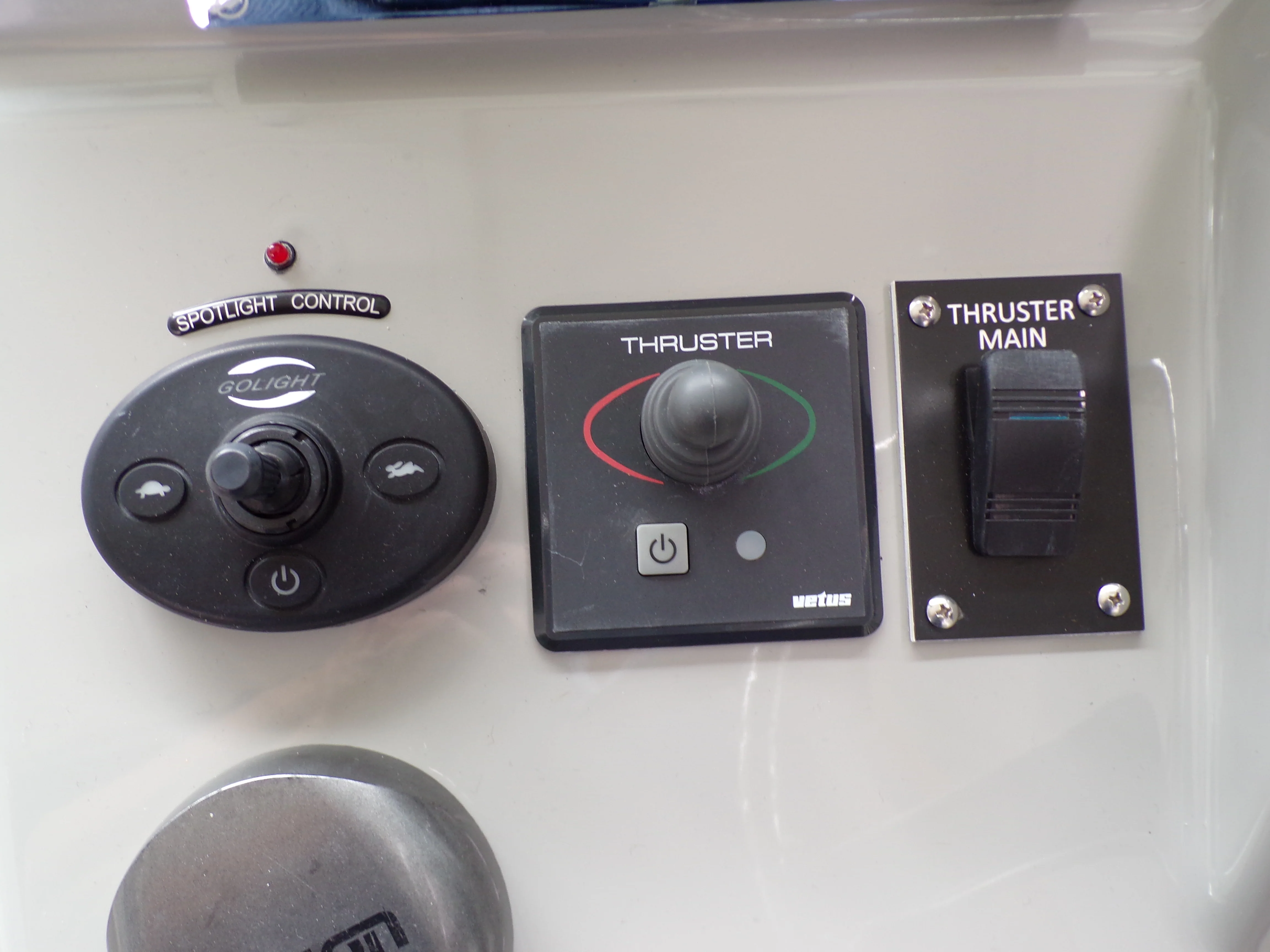 2014 Boston Whaler 315 CONQUEST Image Thumbnail #25