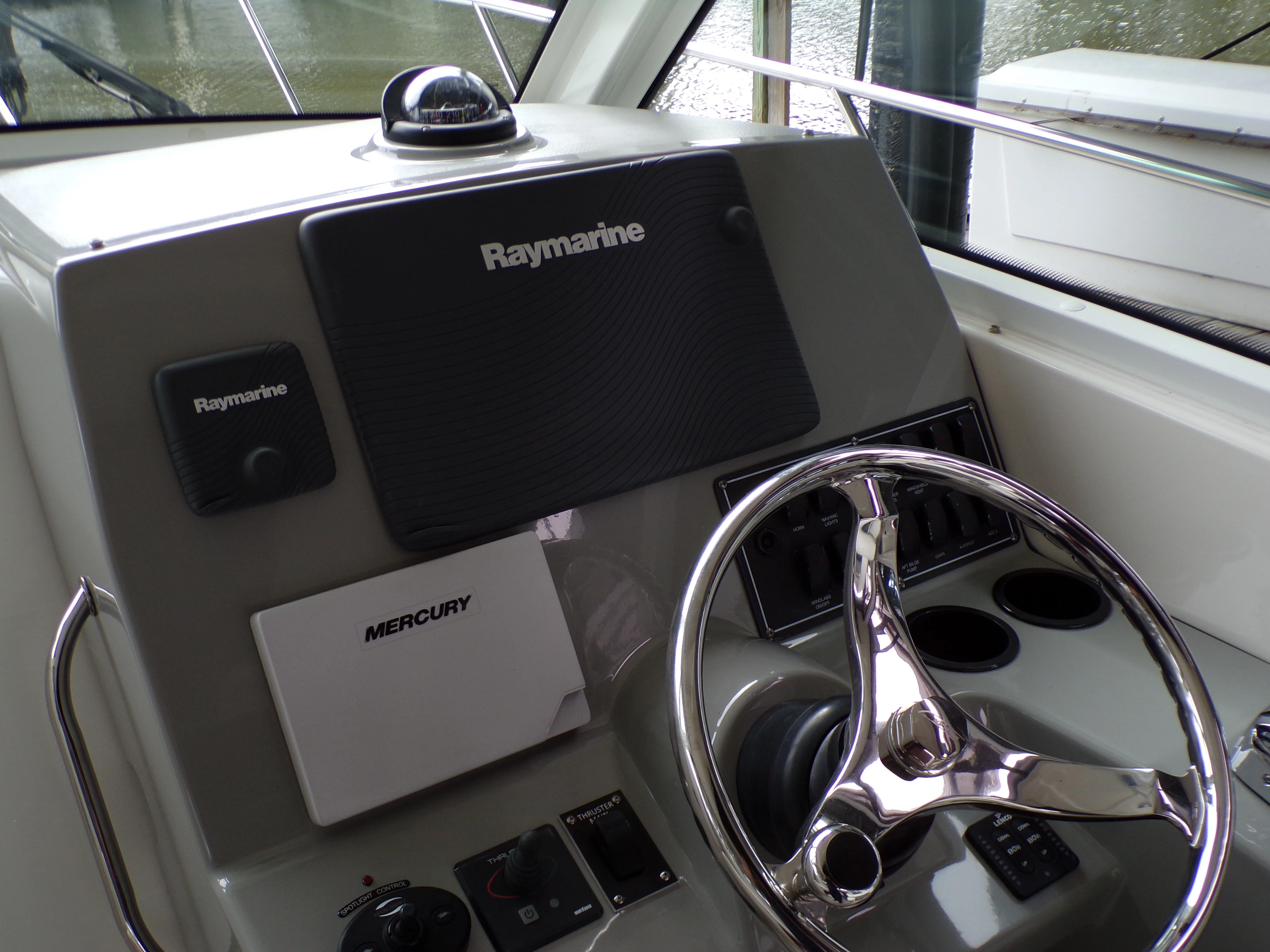 2014 Boston Whaler 315 CONQUEST Image Thumbnail #61