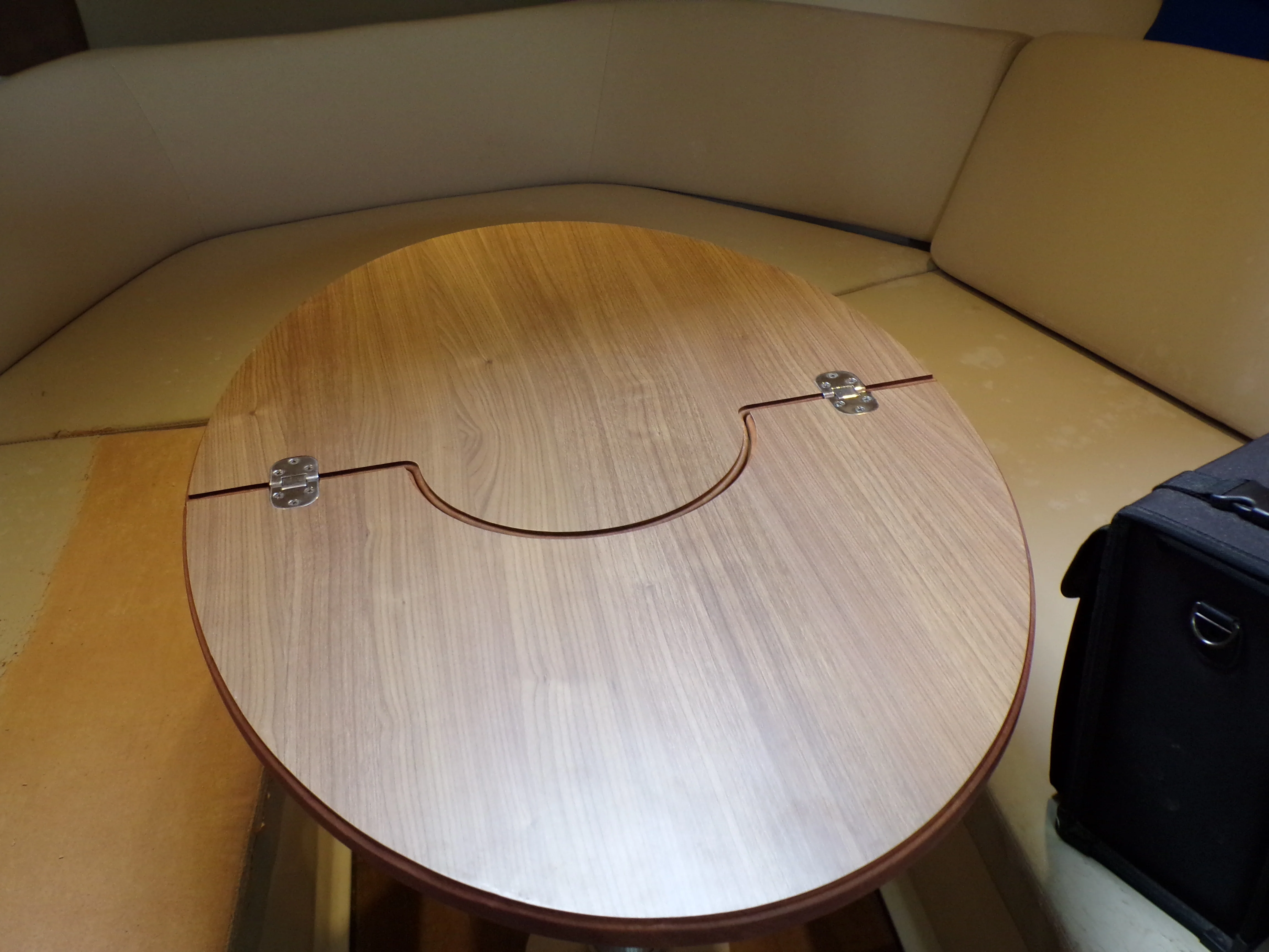 2014 Boston Whaler 315 CONQUEST Image Thumbnail #45