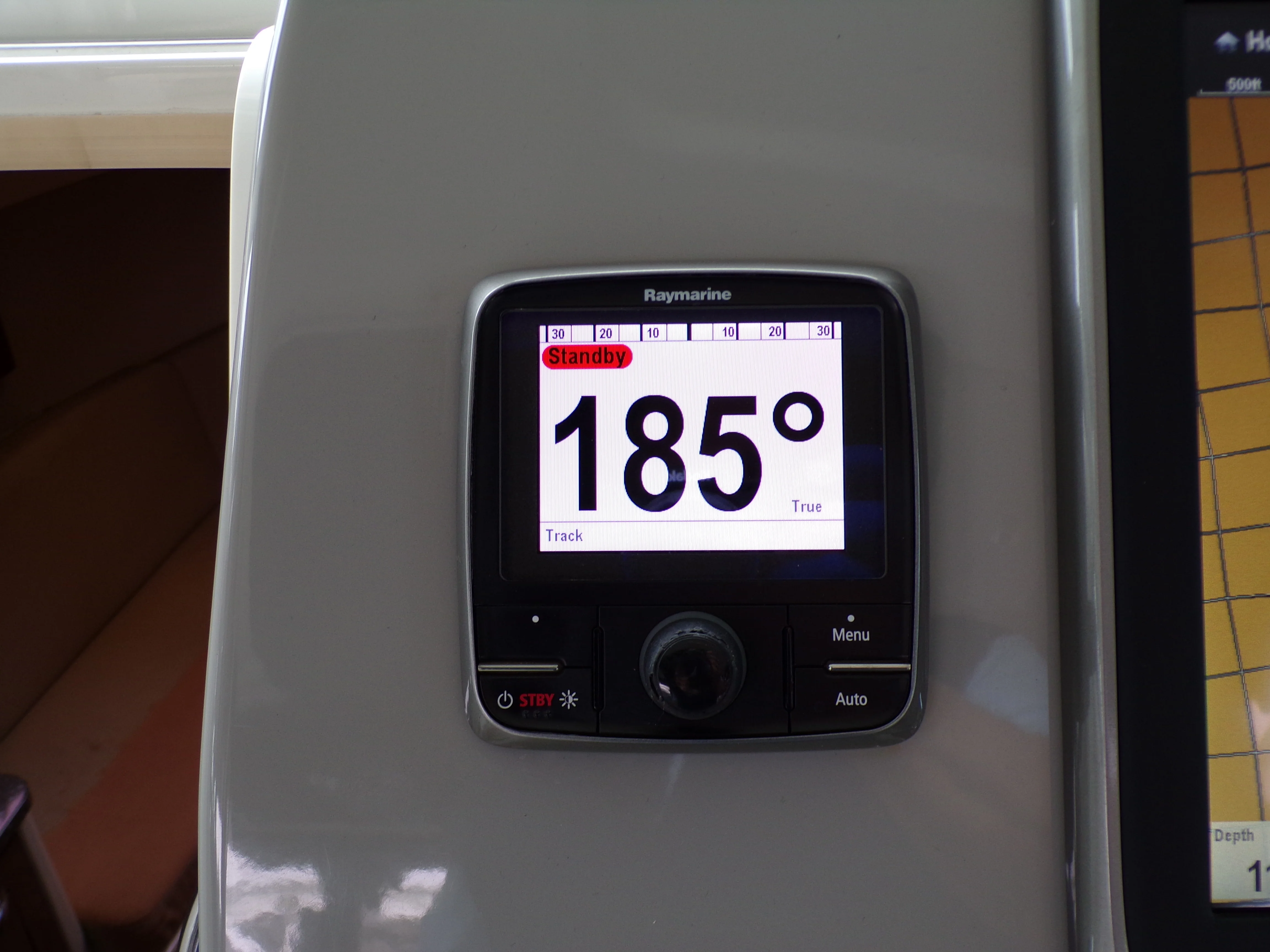 2014 Boston Whaler 315 CONQUEST Image Thumbnail #23