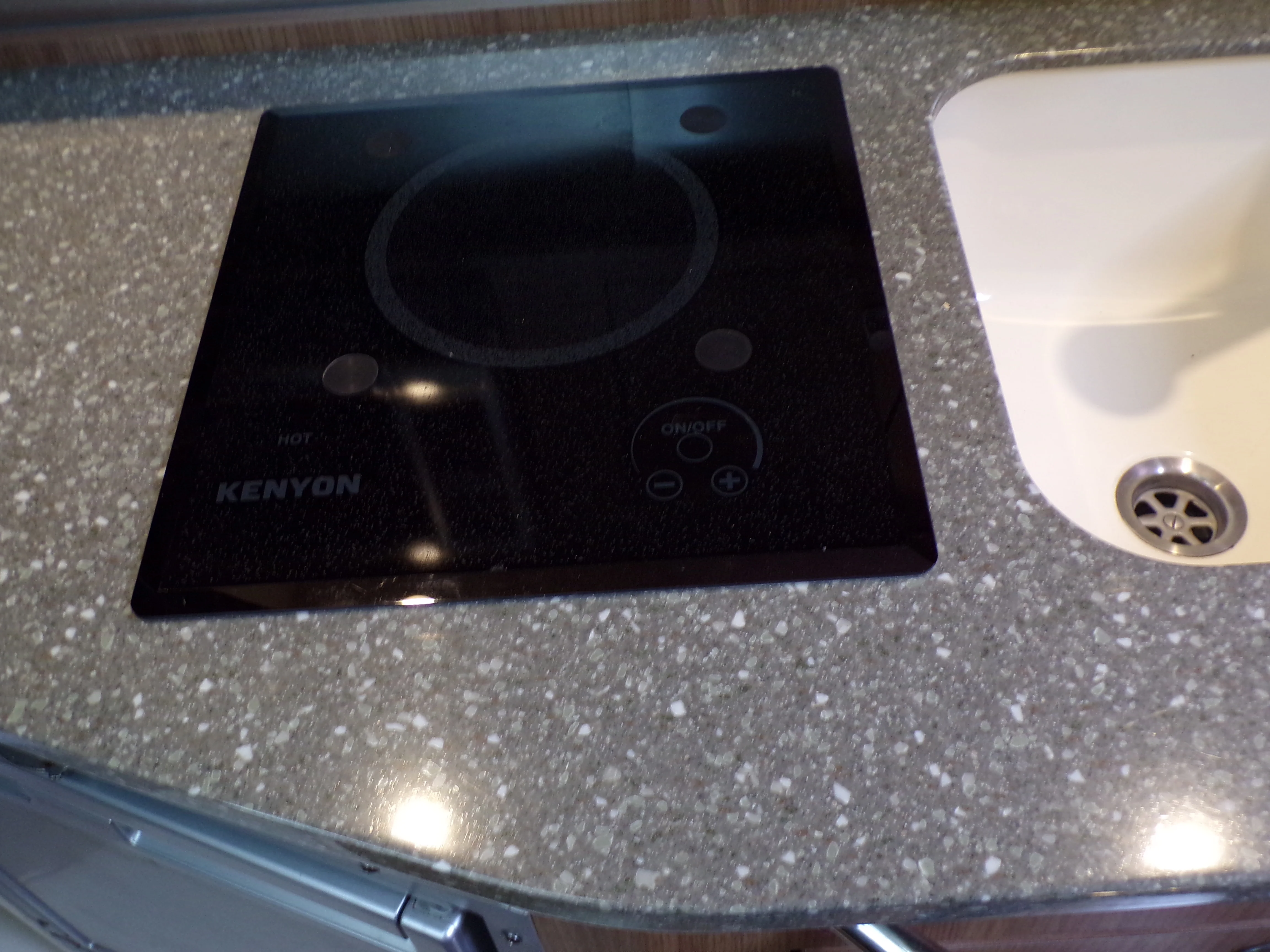 2014 Boston Whaler 315 CONQUEST Image Thumbnail #51