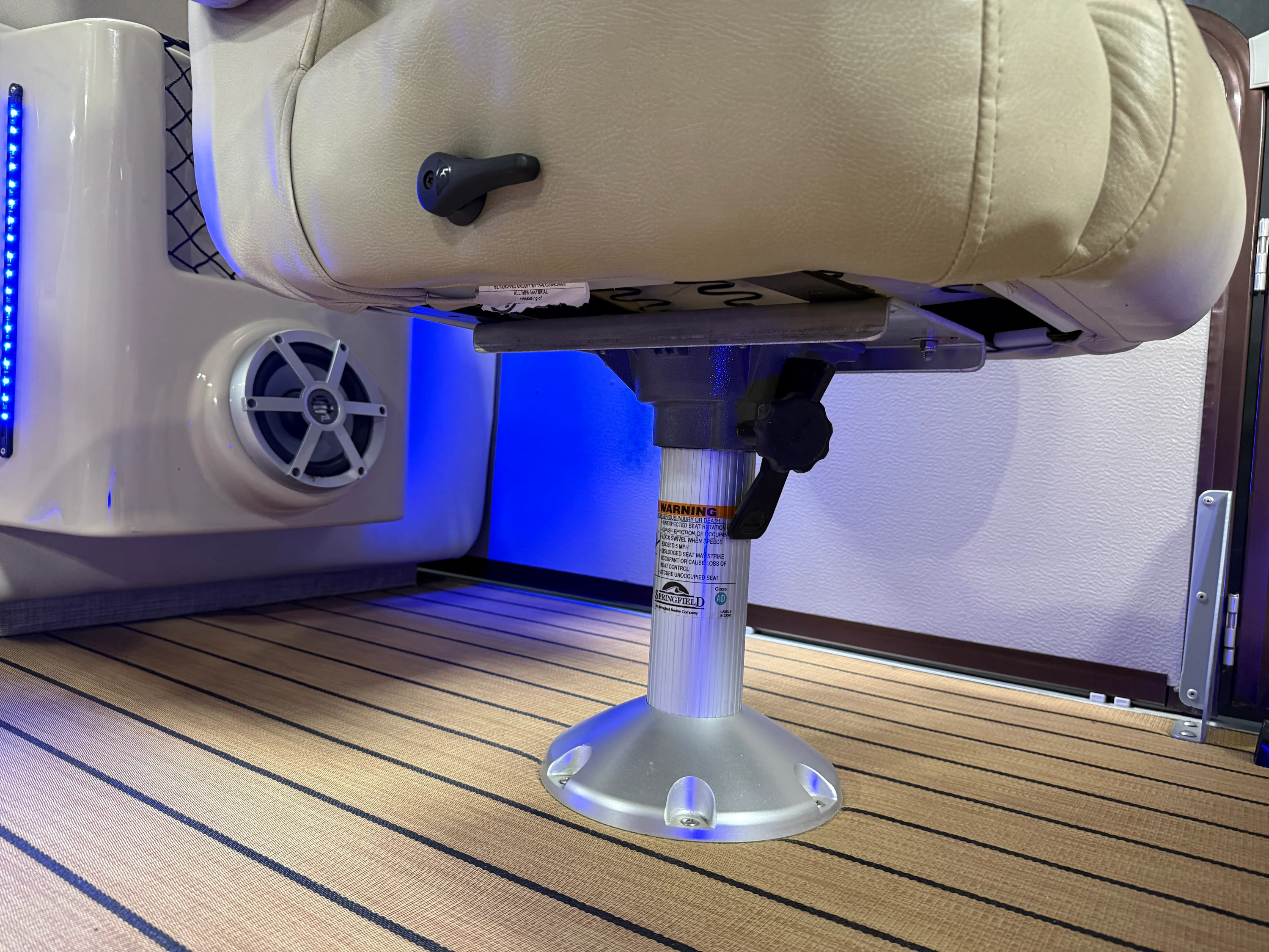 2018 Premier 230 SOLARIS Image Thumbnail #47