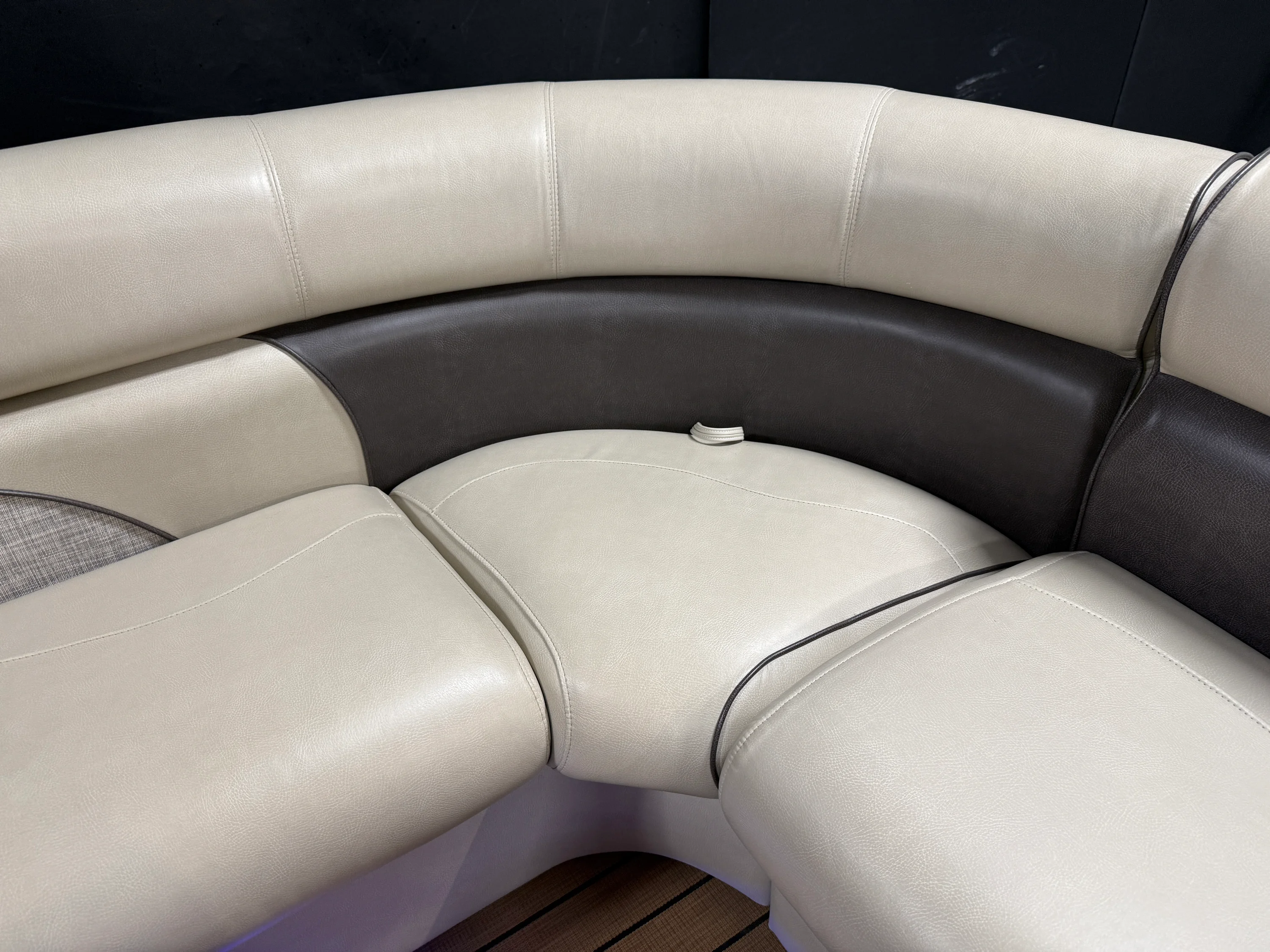 2018 Premier 230 SOLARIS Image Thumbnail #80