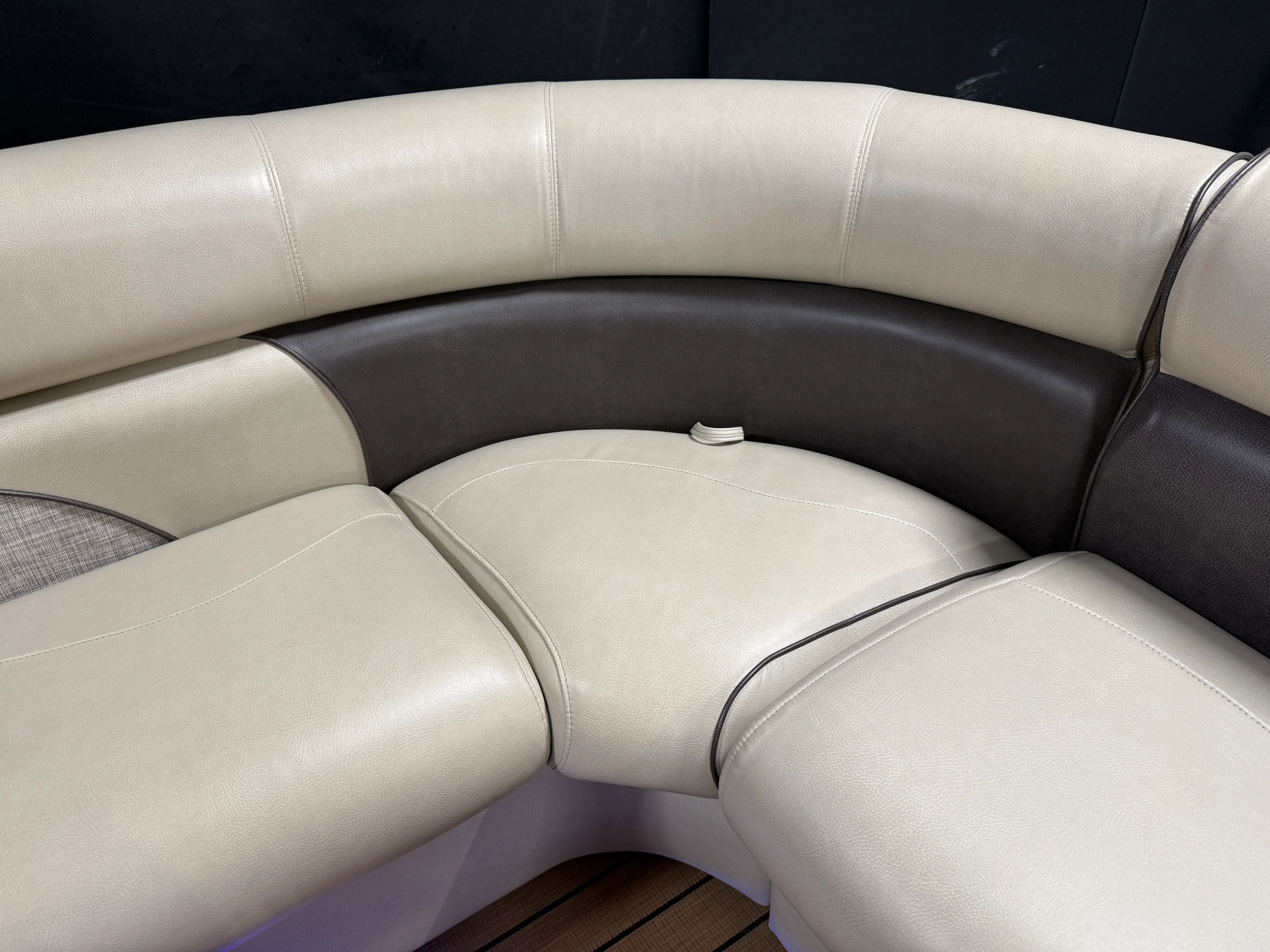 2018 Premier 230 SOLARIS Image Thumbnail #80