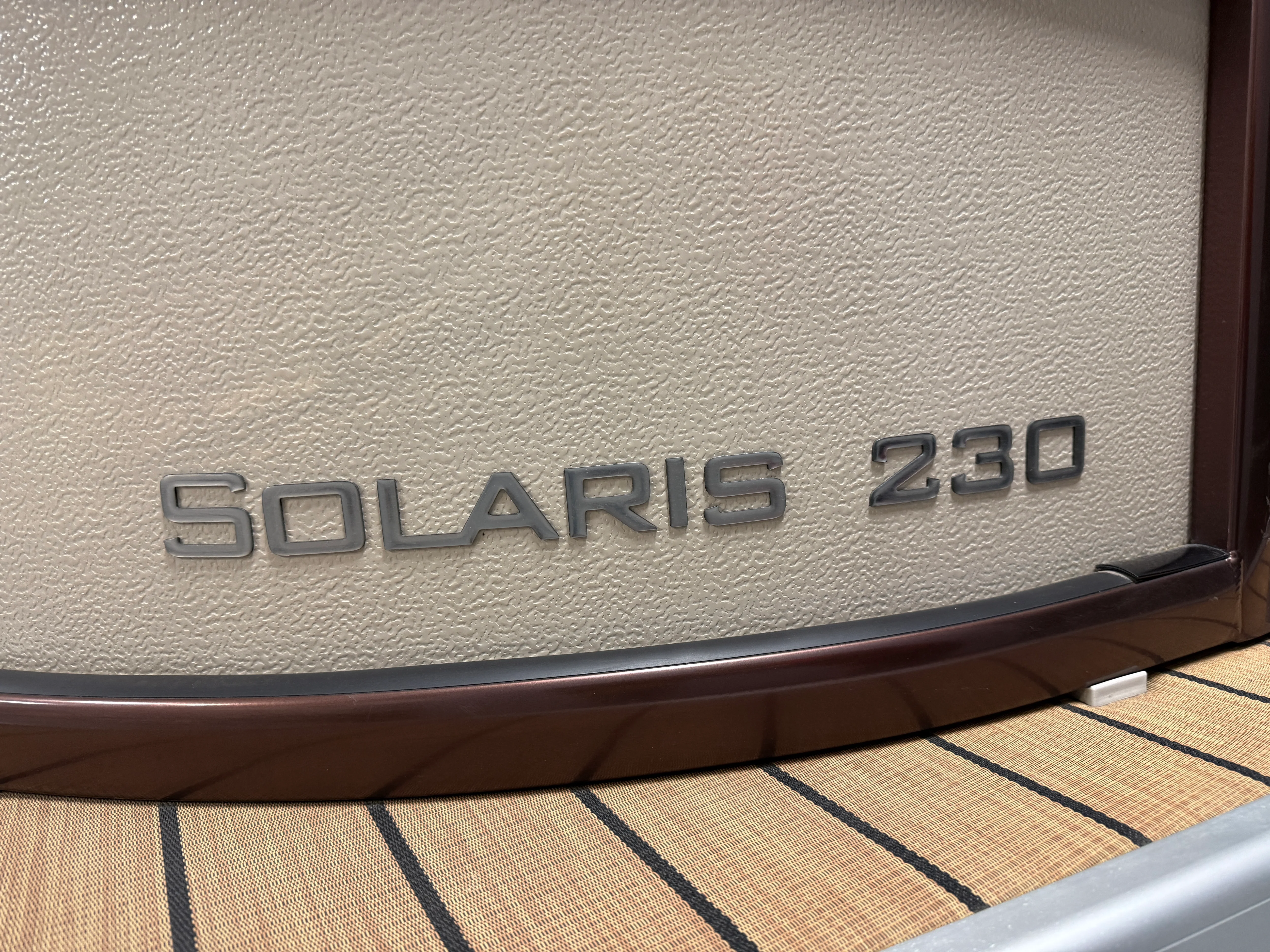 2018 Premier 230 SOLARIS Image Thumbnail #11