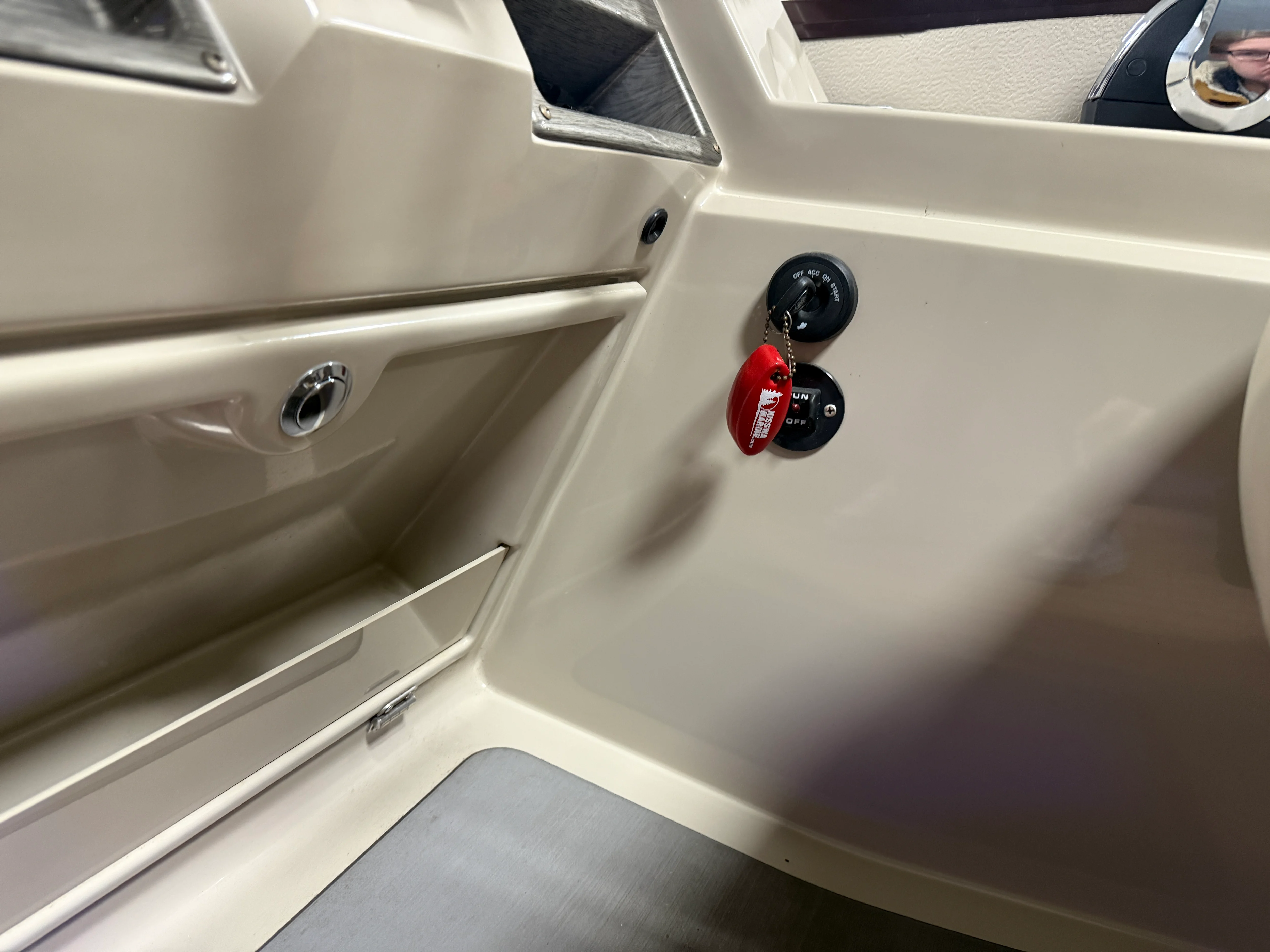 2018 Premier 230 SOLARIS Image Thumbnail #61