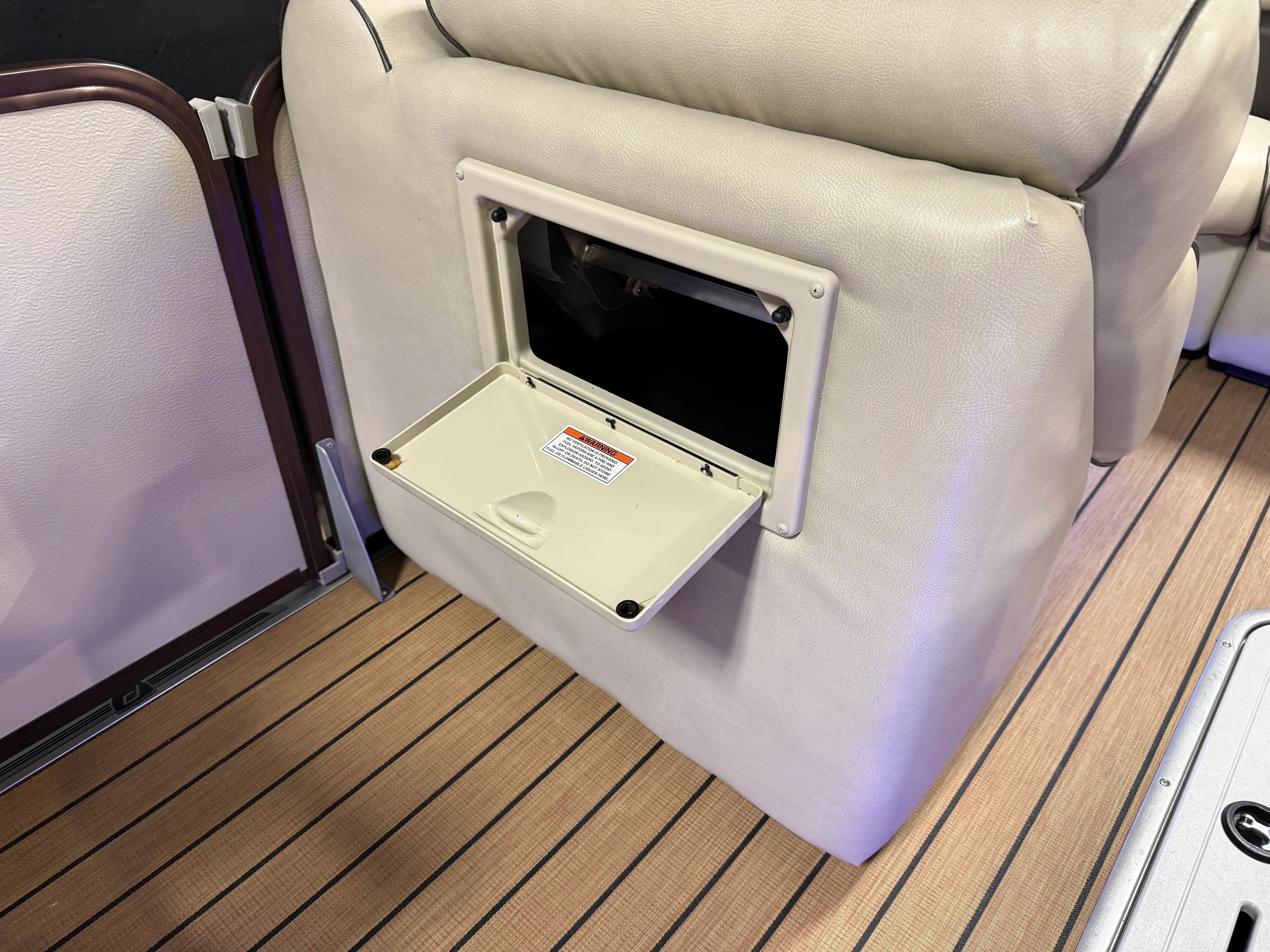 2018 Premier 230 SOLARIS Image Thumbnail #52