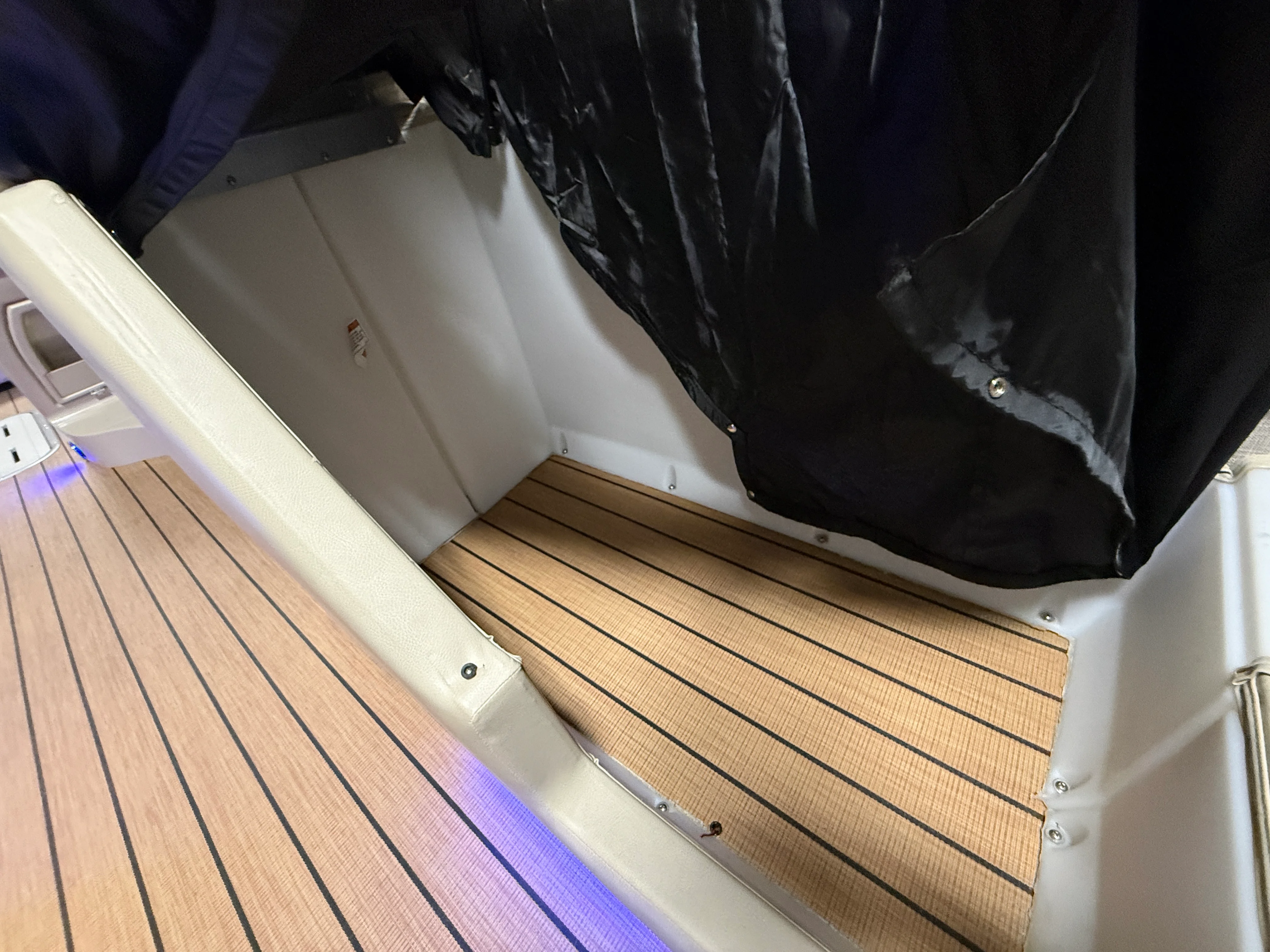 2018 Premier 230 SOLARIS Image Thumbnail #42