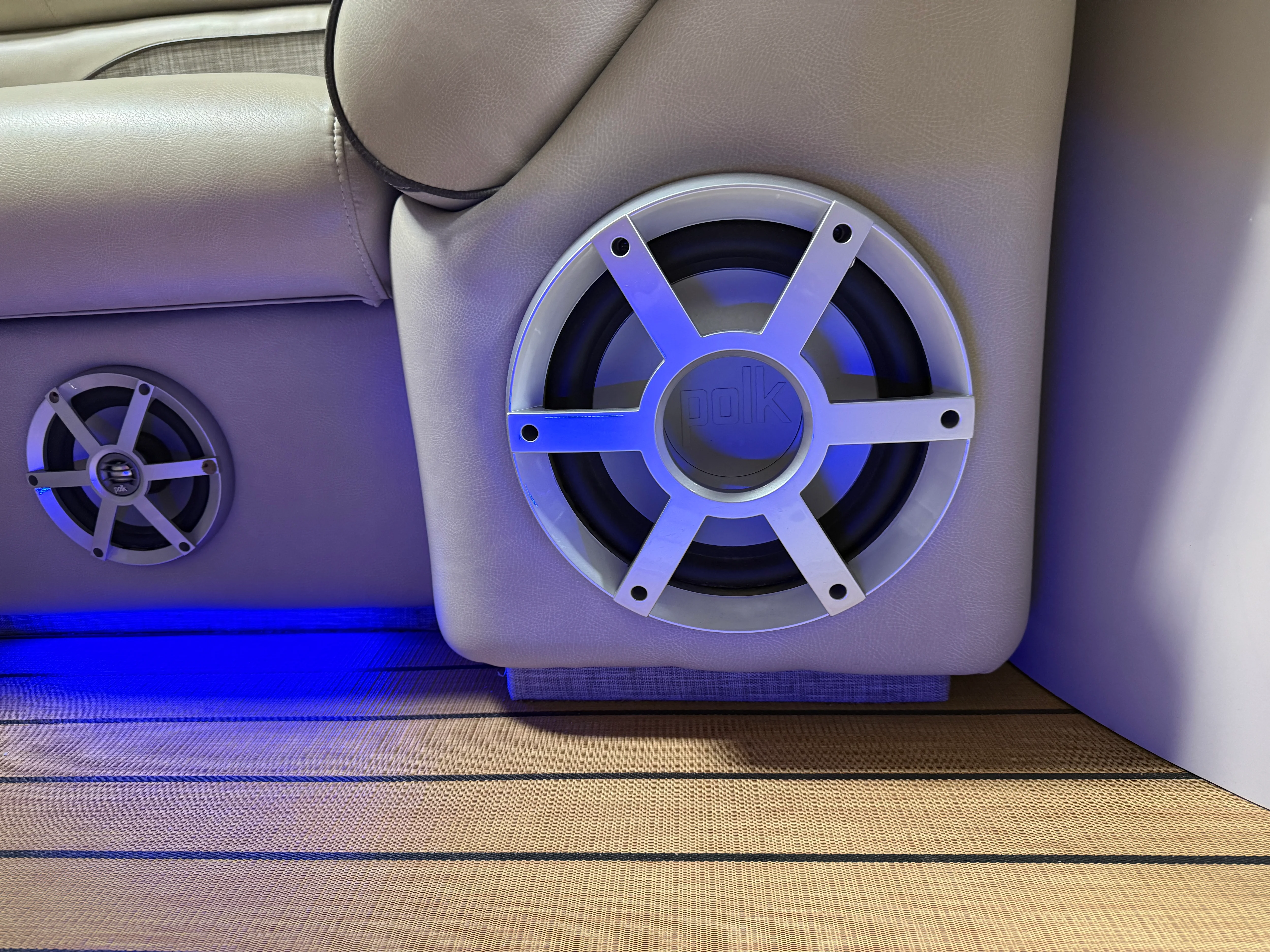 2018 Premier 230 SOLARIS Image Thumbnail #87