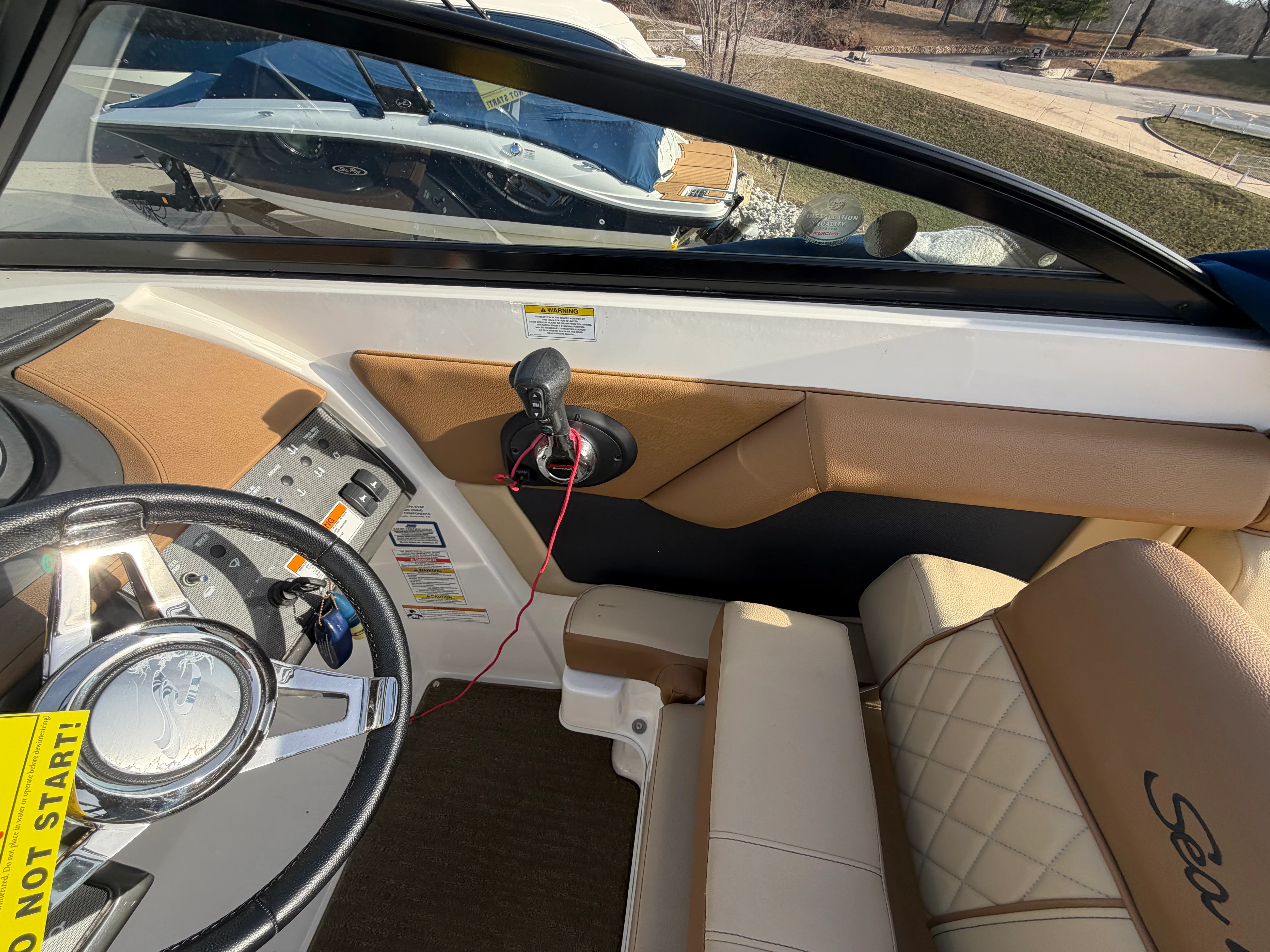 2015 Sea Ray 270 SUNDECK Image Thumbnail #4