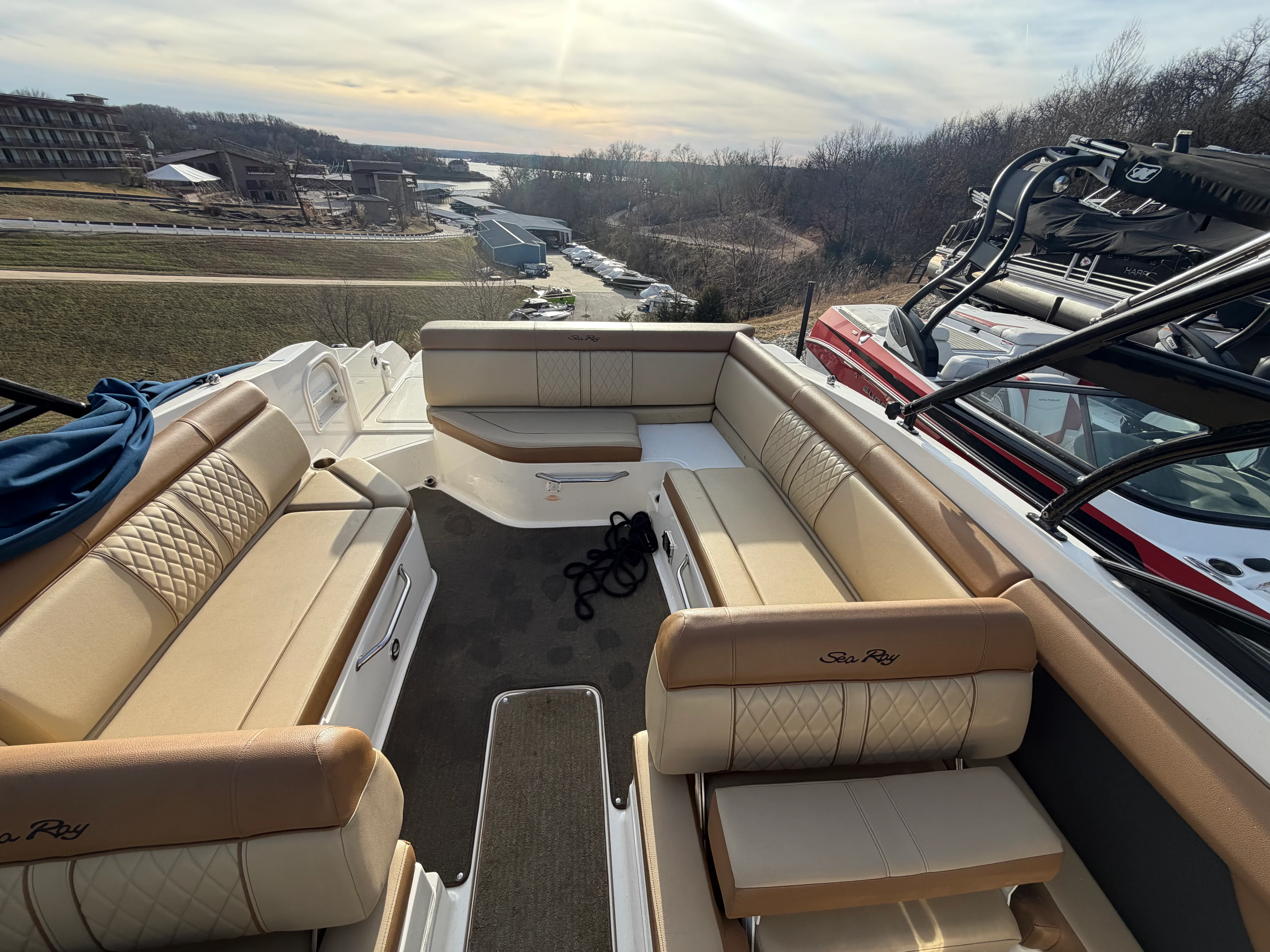 2015 Sea Ray 270 SUNDECK Image Thumbnail #10
