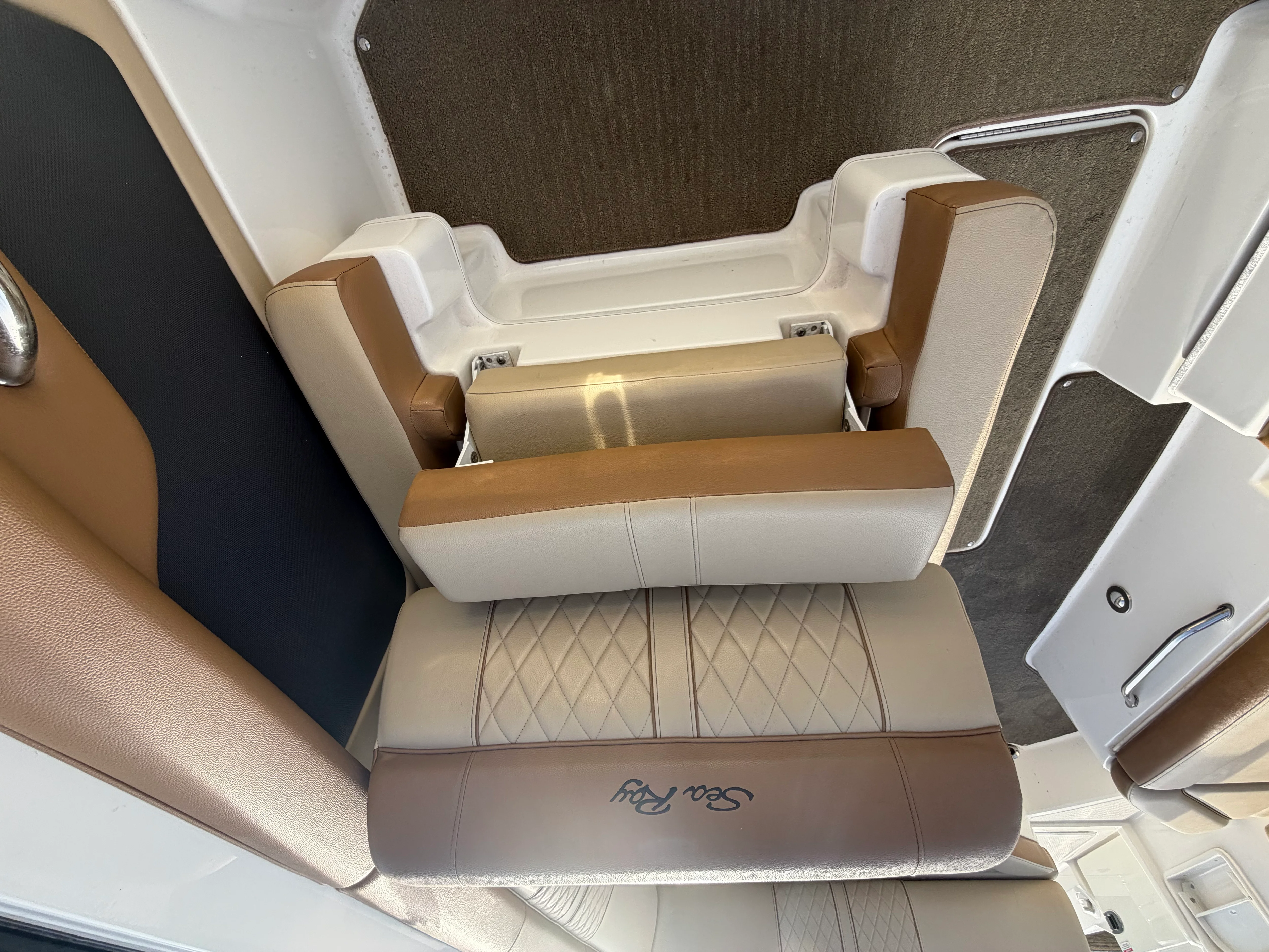 2015 Sea Ray 270 SUNDECK Image Thumbnail #9