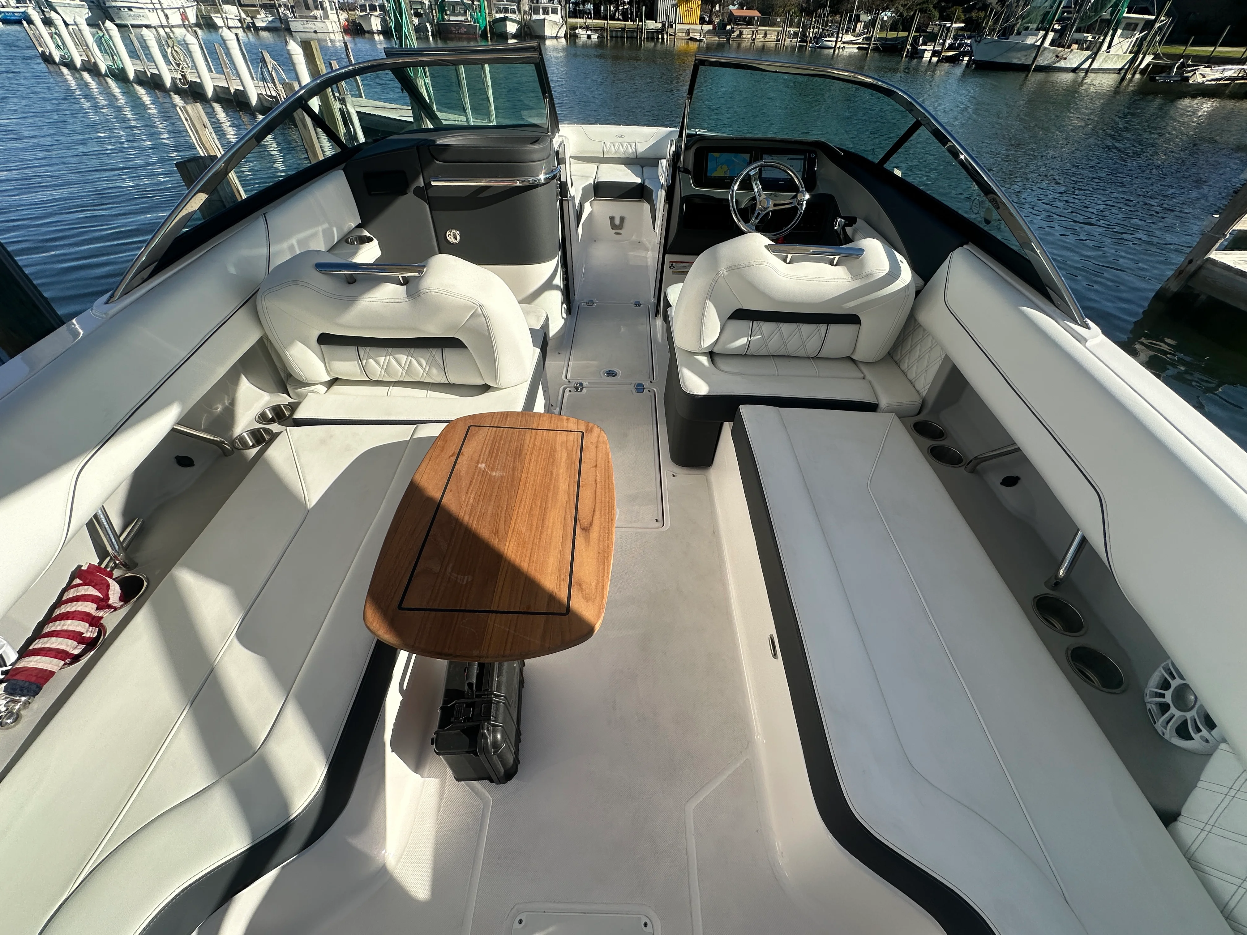 2024 Regal LX6 Image Thumbnail #9