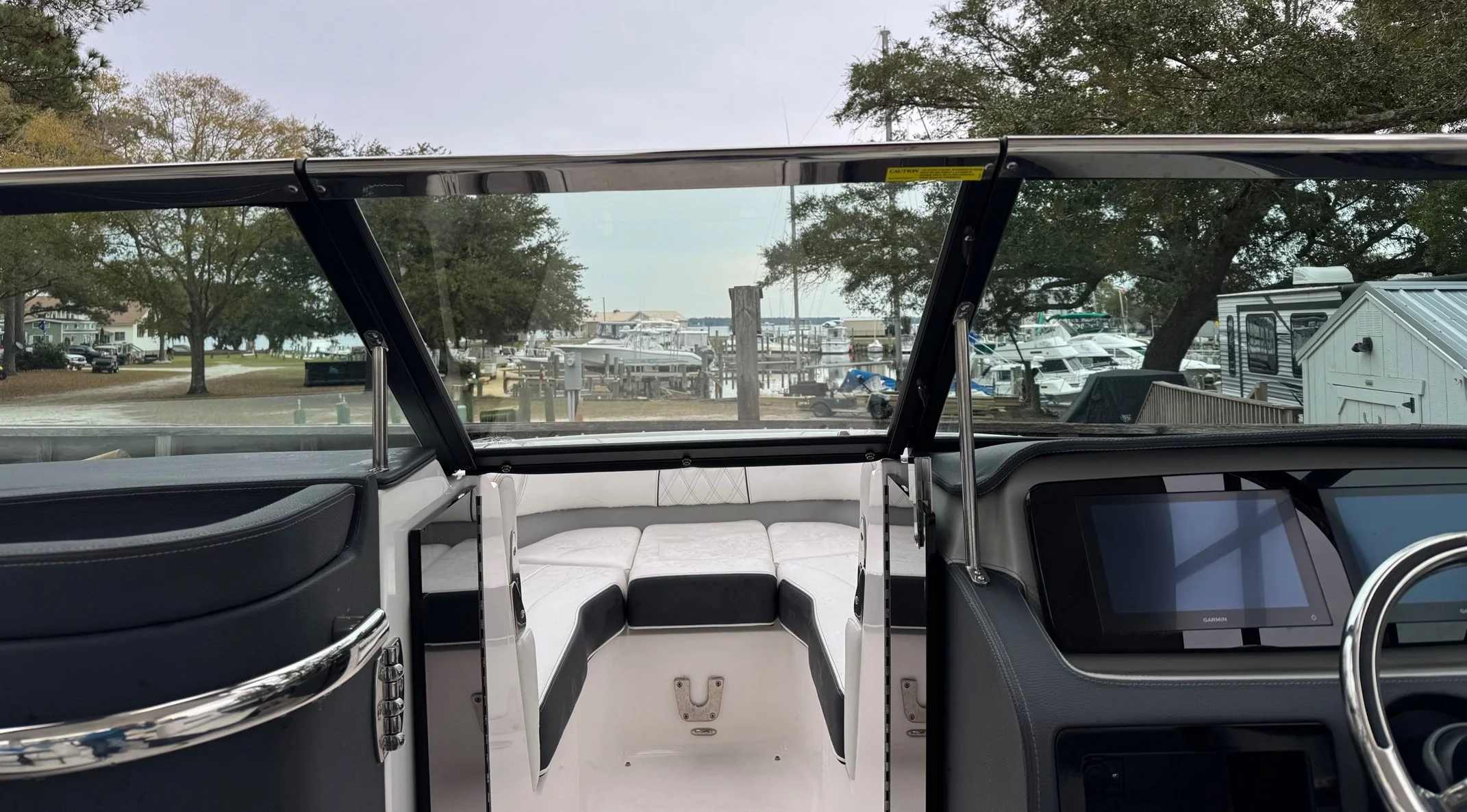 2024 Regal LX6 Image Thumbnail #5