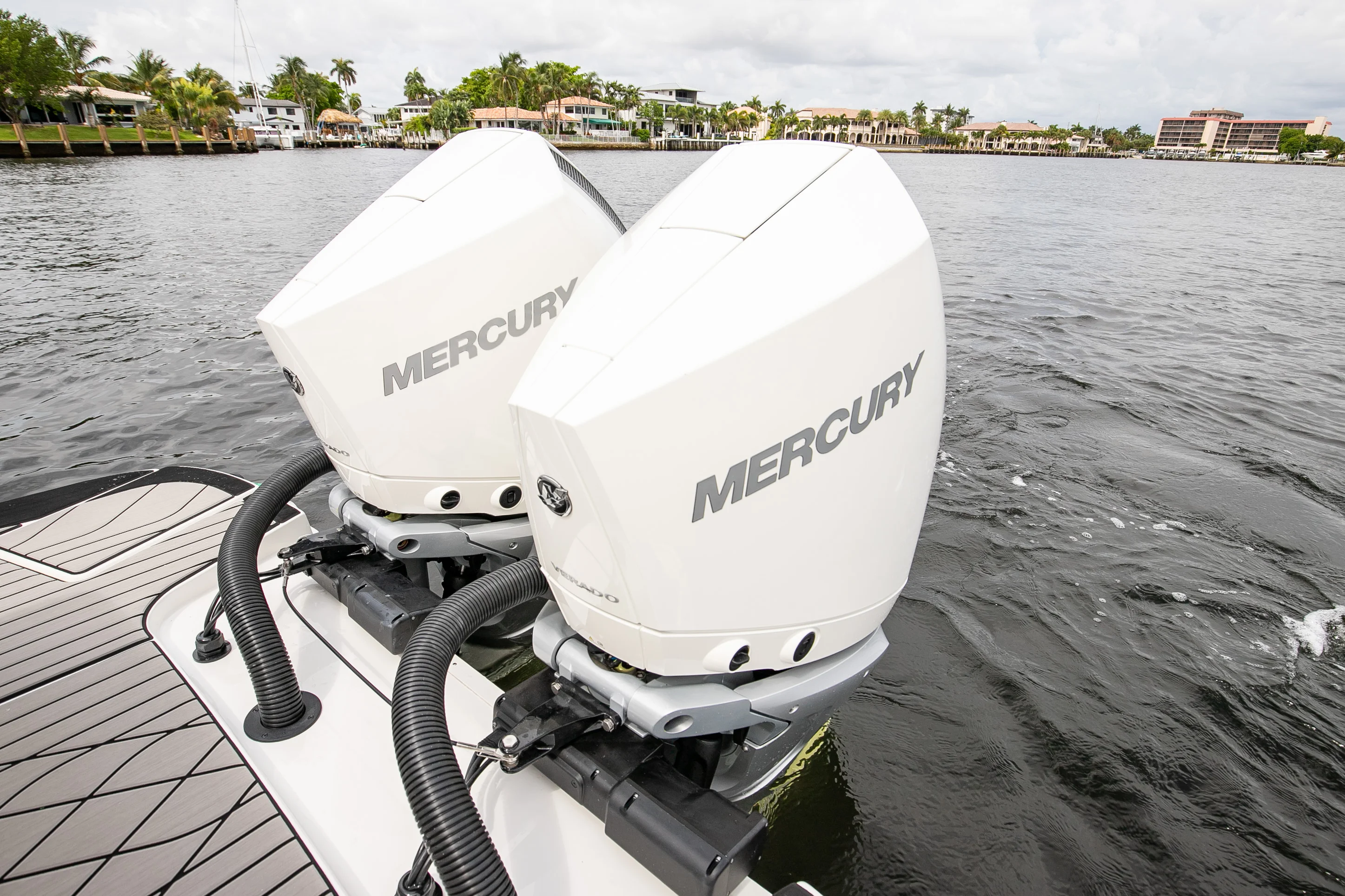 2026 Sea Ray SLX 280 Outboard Image Thumbnail #12