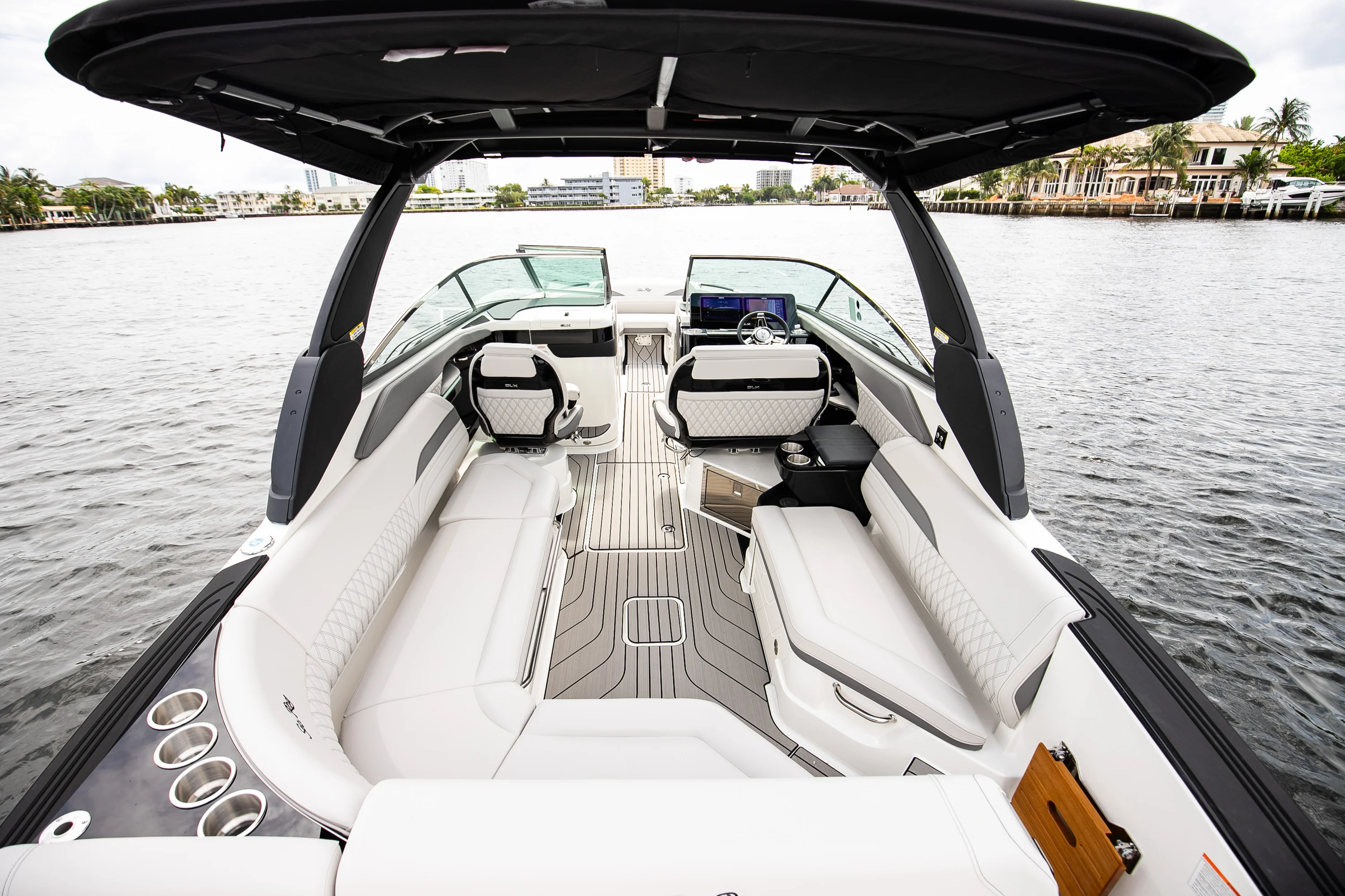 2026 Sea Ray SLX 280 Outboard Image Thumbnail #21