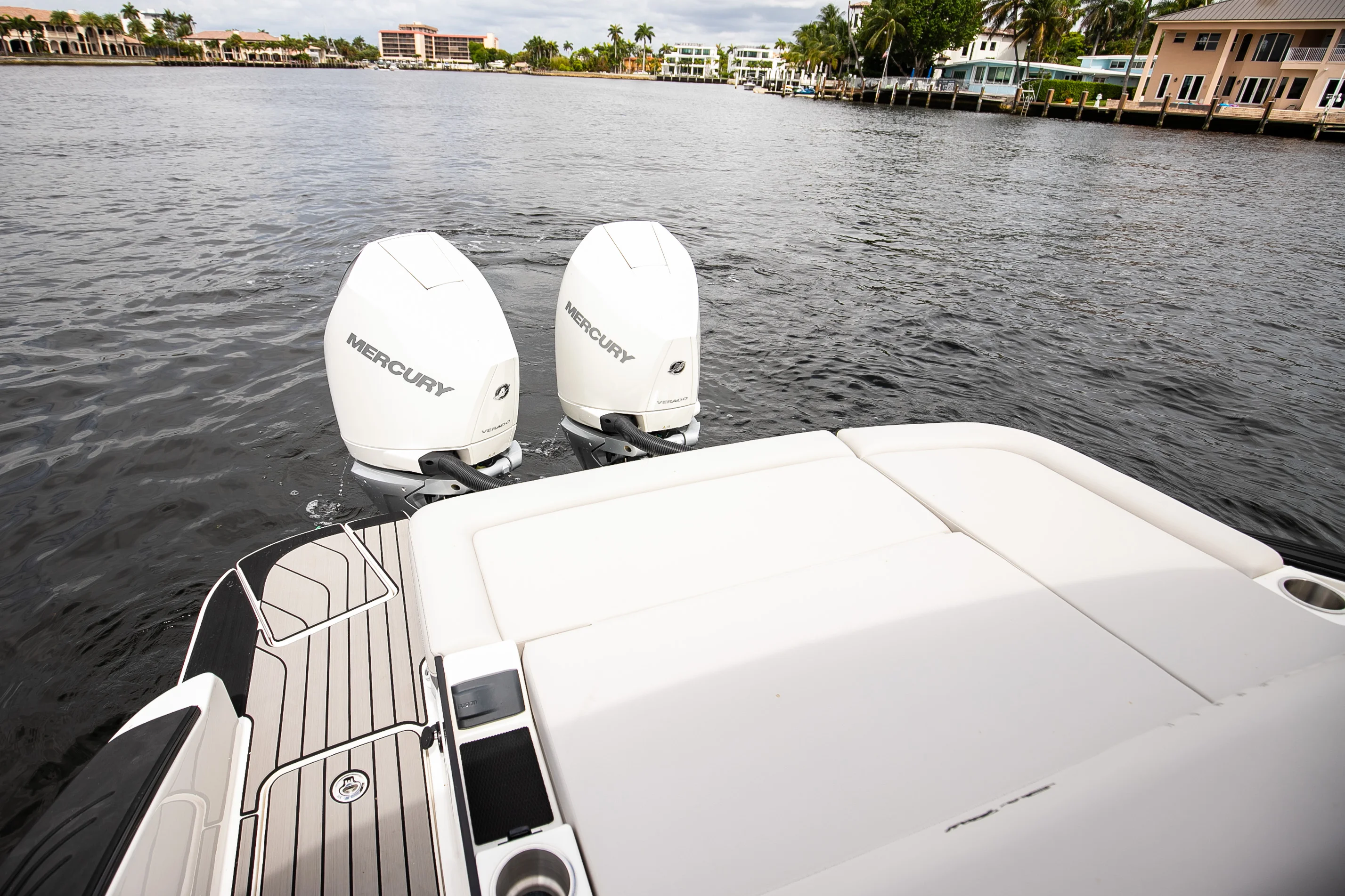 2026 Sea Ray SLX 280 Outboard Image Thumbnail #15