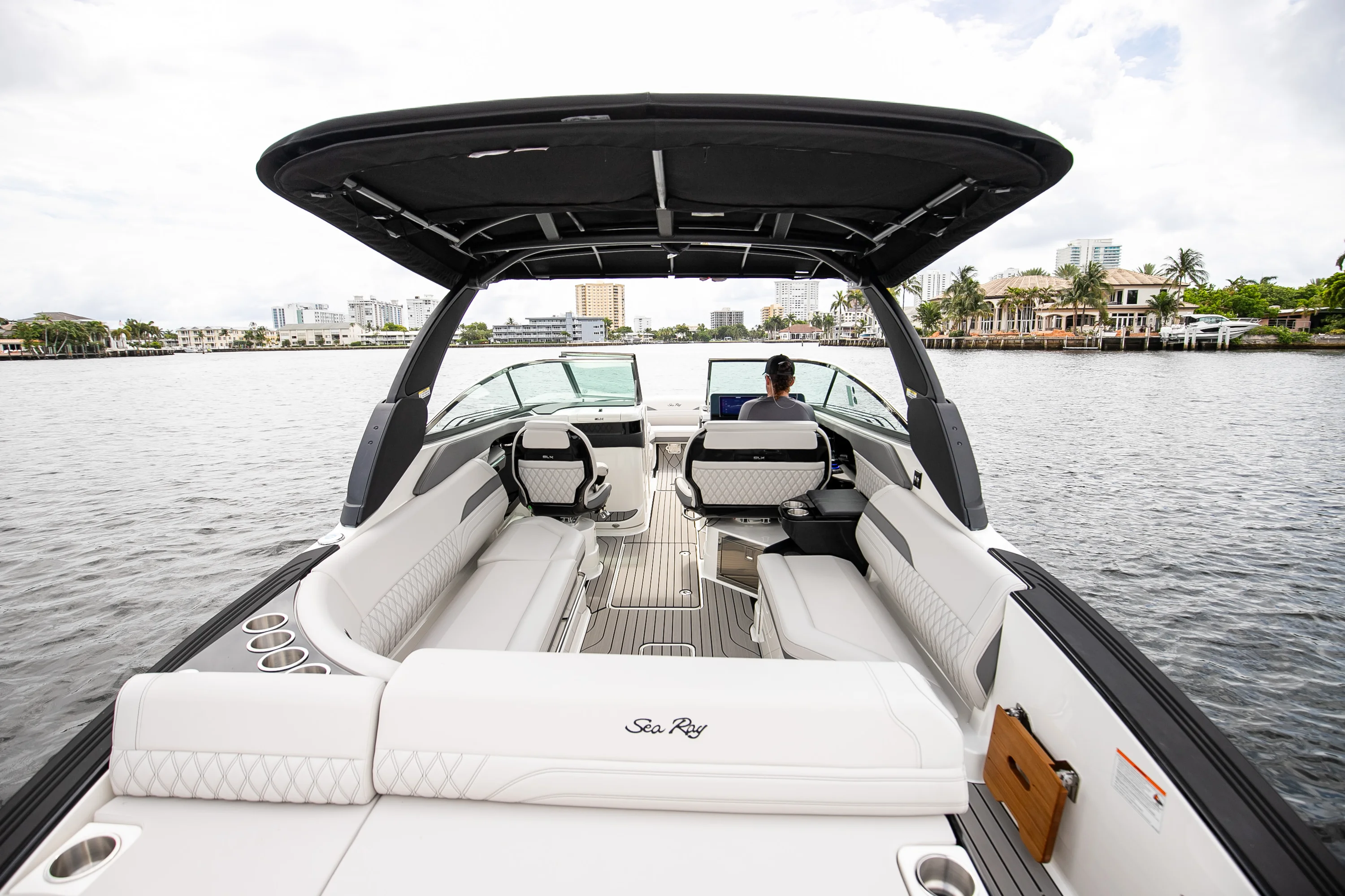 2026 Sea Ray SLX 280 Outboard Image Thumbnail #17