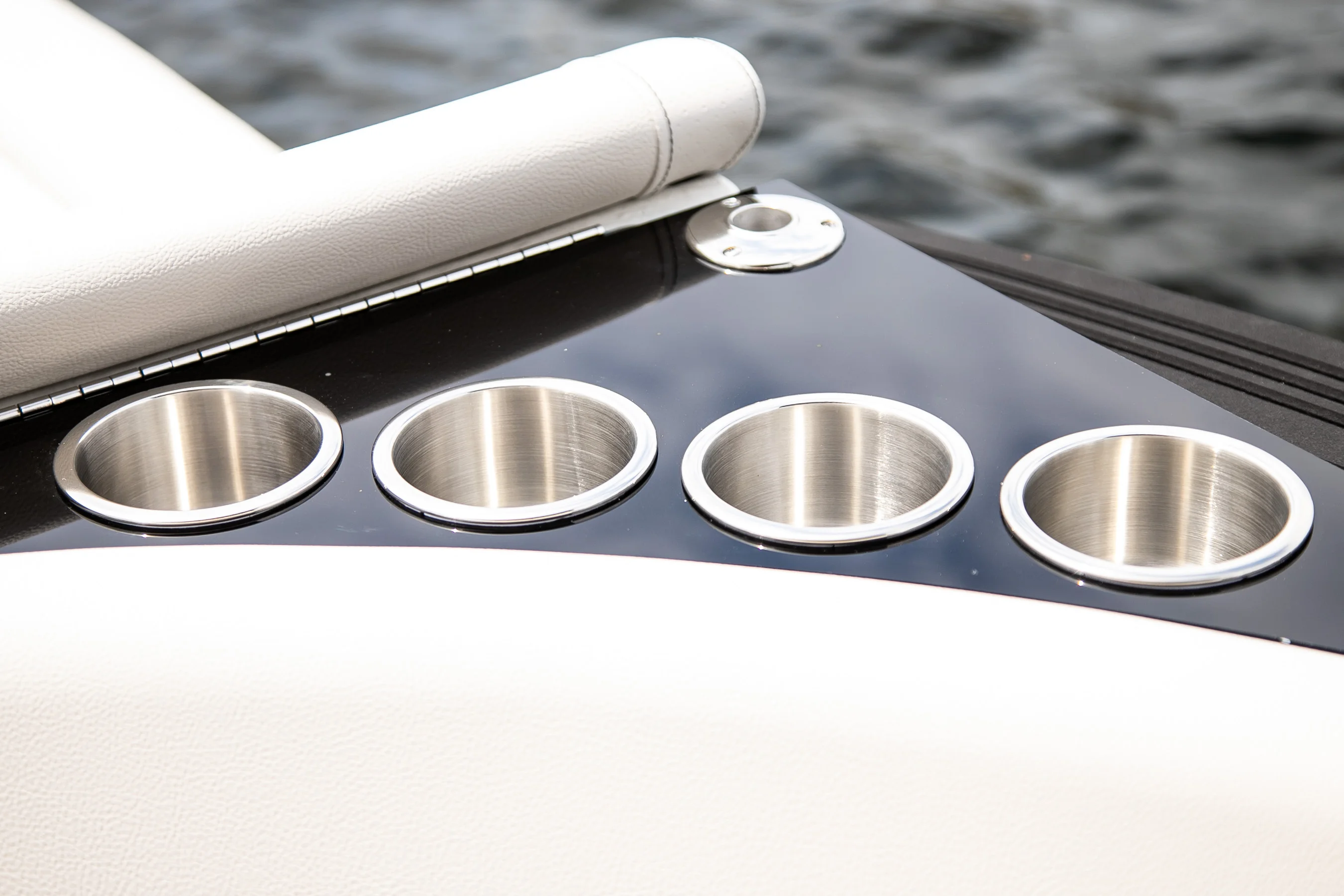 2026 Sea Ray SLX 280 Outboard Image Thumbnail #68