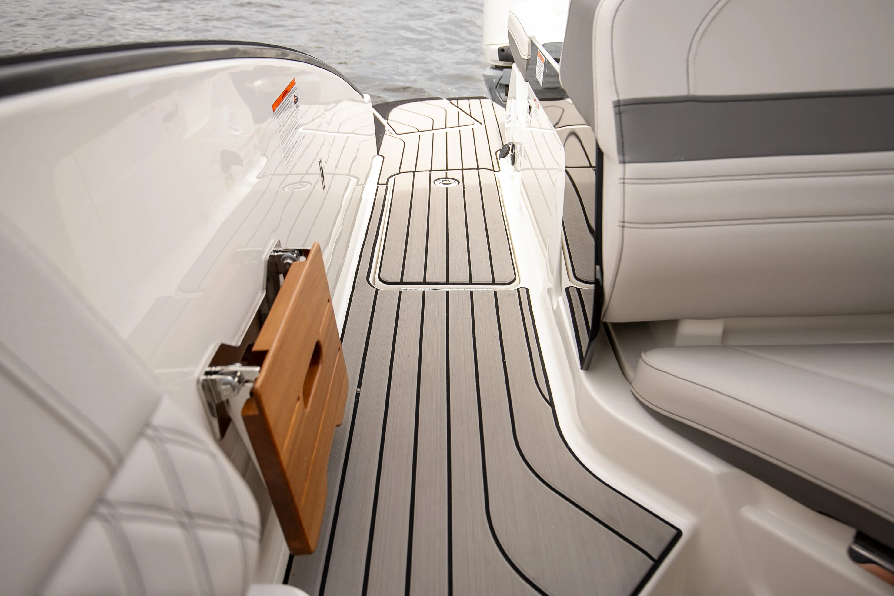 2026 Sea Ray SLX 280 Outboard Image Thumbnail #24