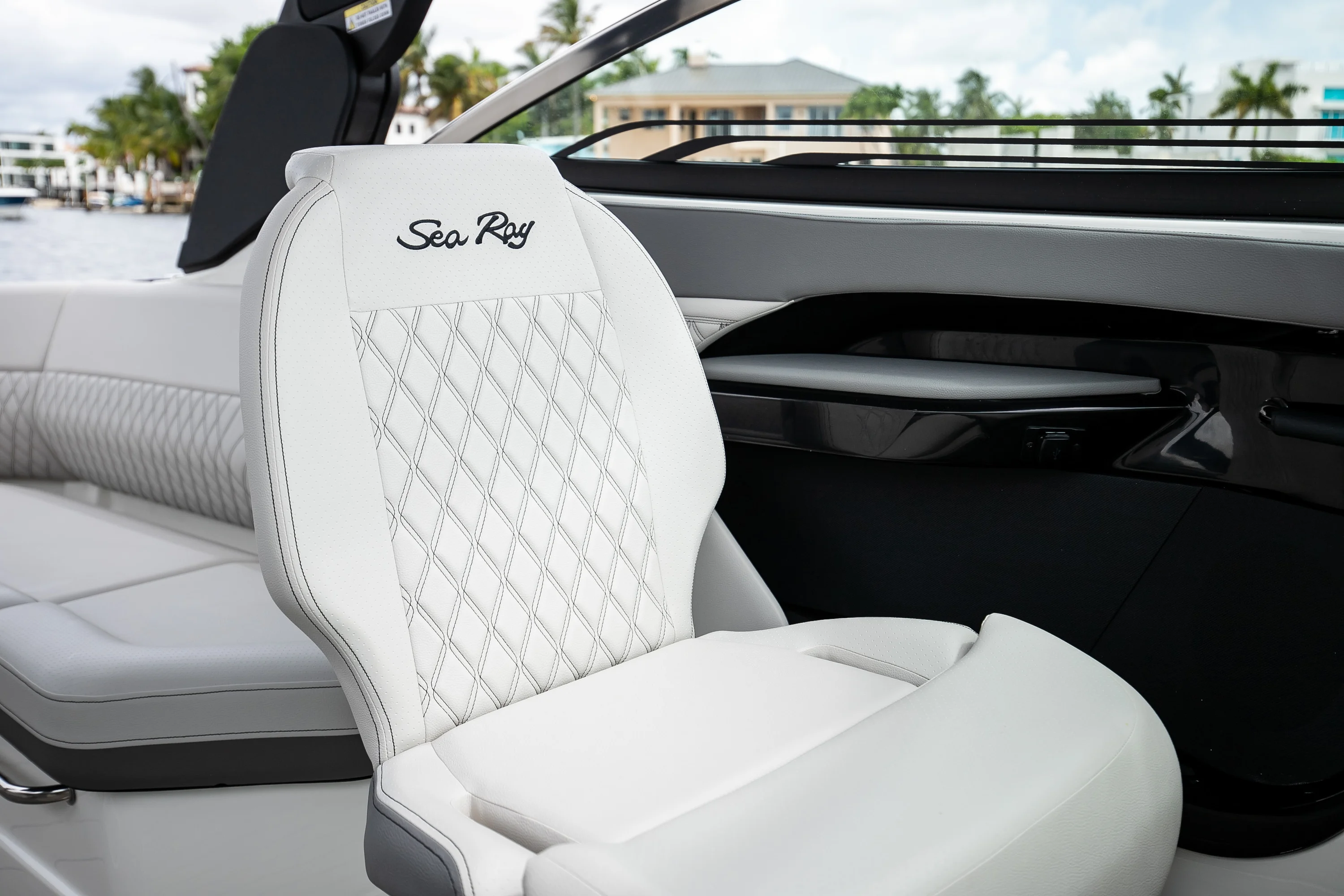2026 Sea Ray SLX 280 Outboard Image Thumbnail #42